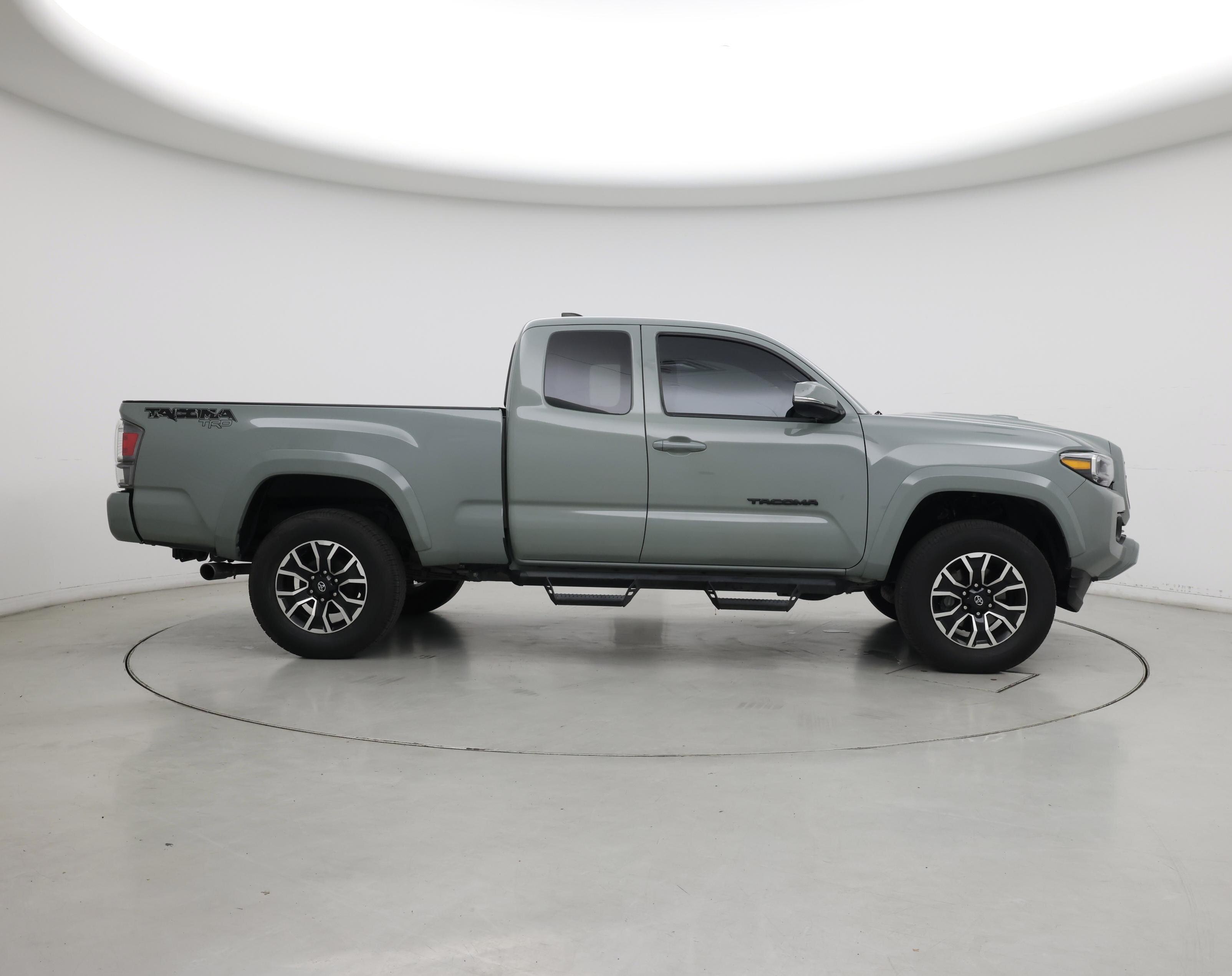 Thumbnail: 2022 Toyota Tacoma - 7