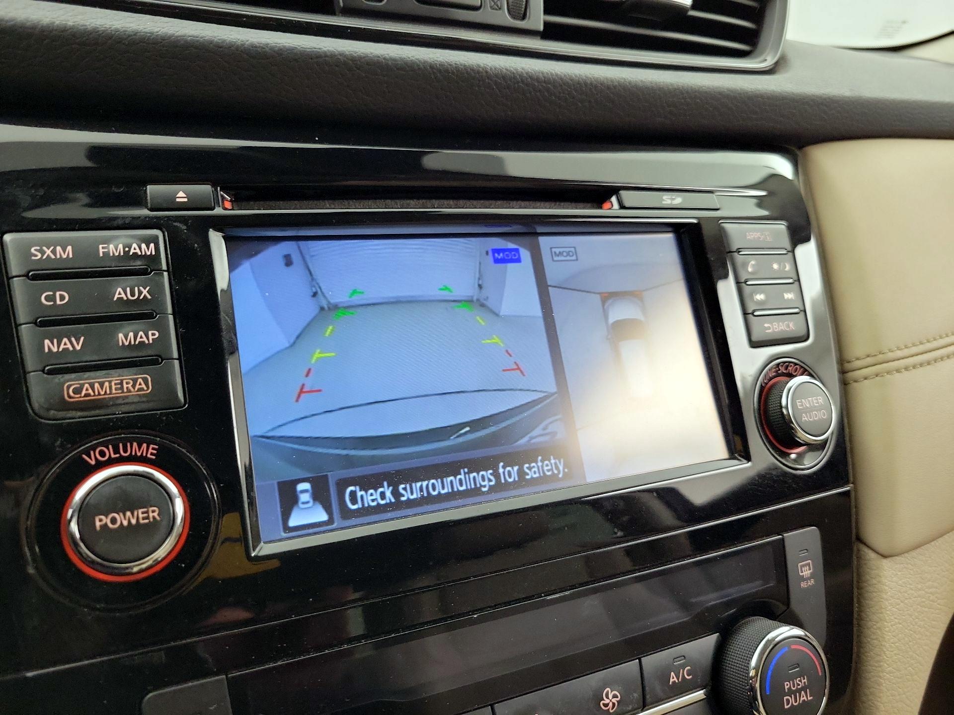 Thumbnail: 2017 Nissan Rogue - 15