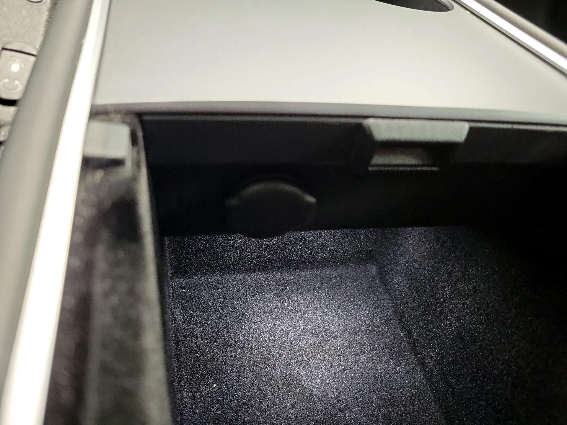 Thumbnail: 2023 Tesla Model 3 - 18