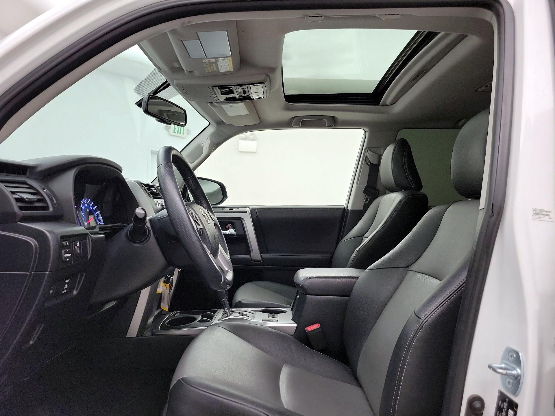 Thumbnail: 2019 Toyota 4Runner - 20