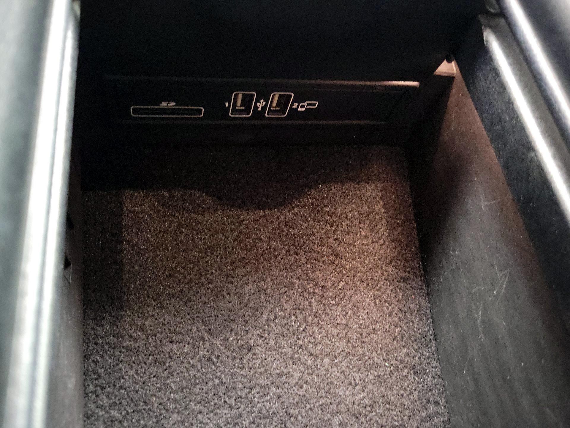 Thumbnail: 2019 Mercedes-Benz C-Class - 19