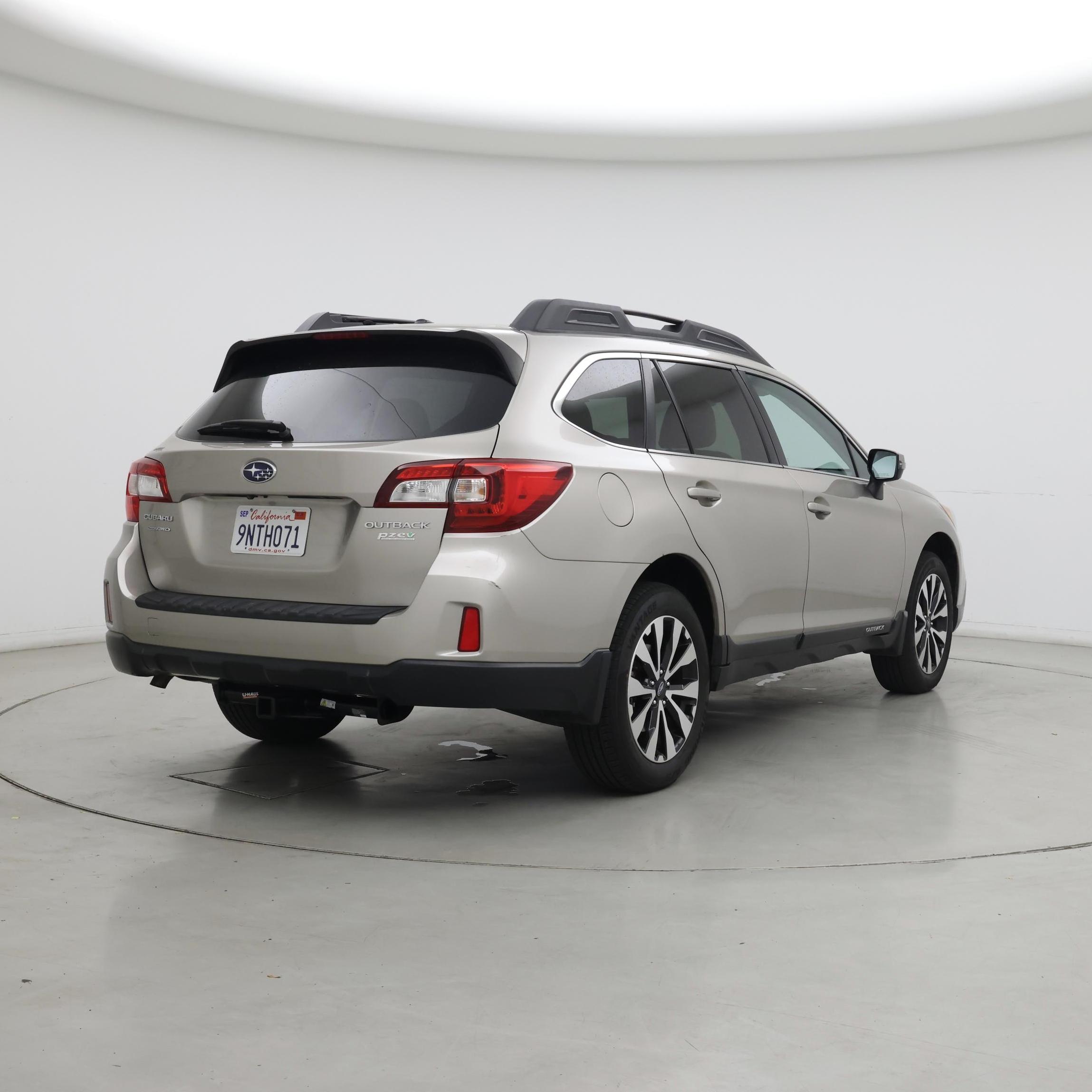 Thumbnail: 2015 Subaru Outback - 8
