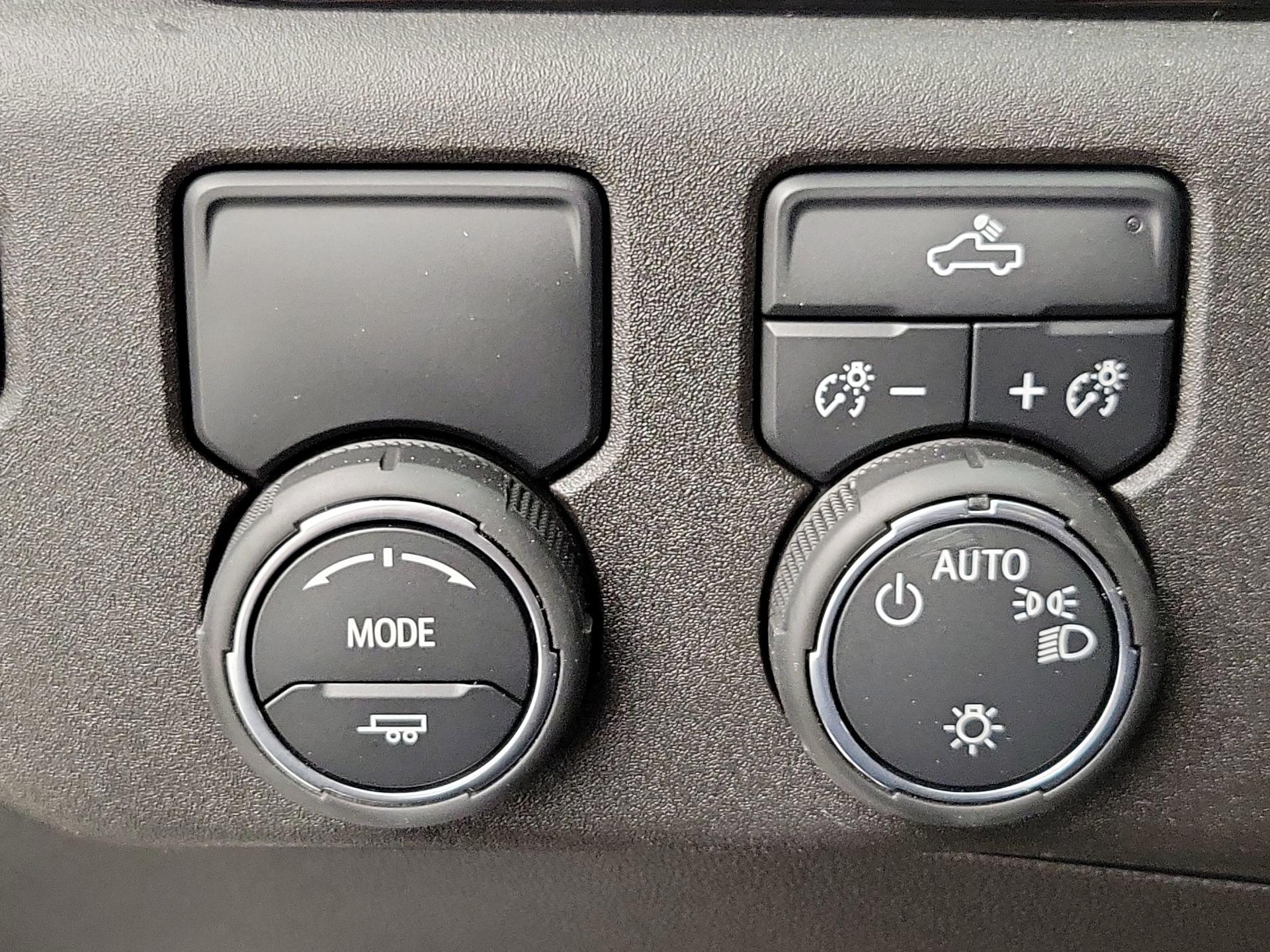 Thumbnail: 2023 Chevrolet Silverado 1500 - 13