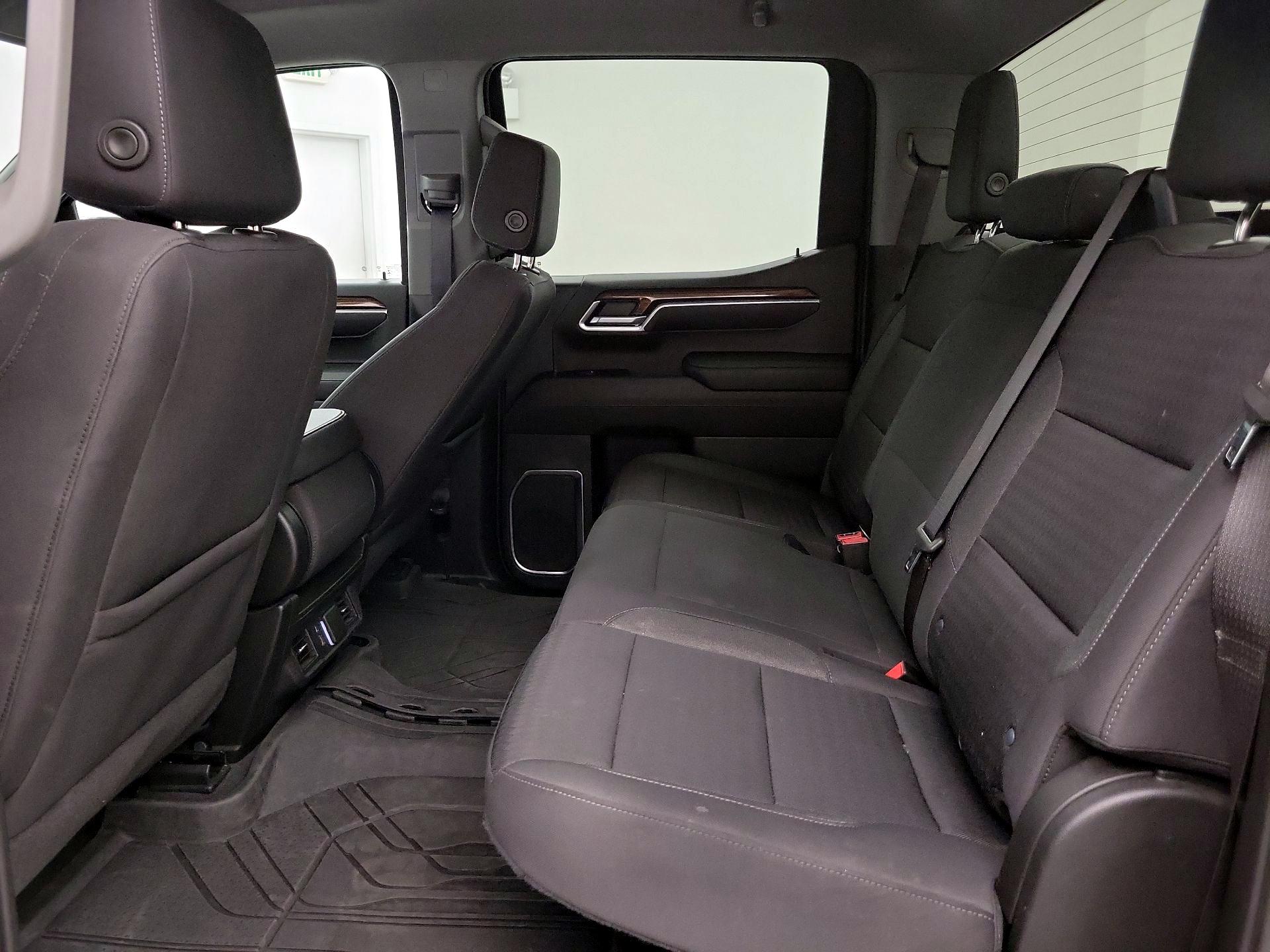 Thumbnail: 2023 Chevrolet Silverado 1500 - 20