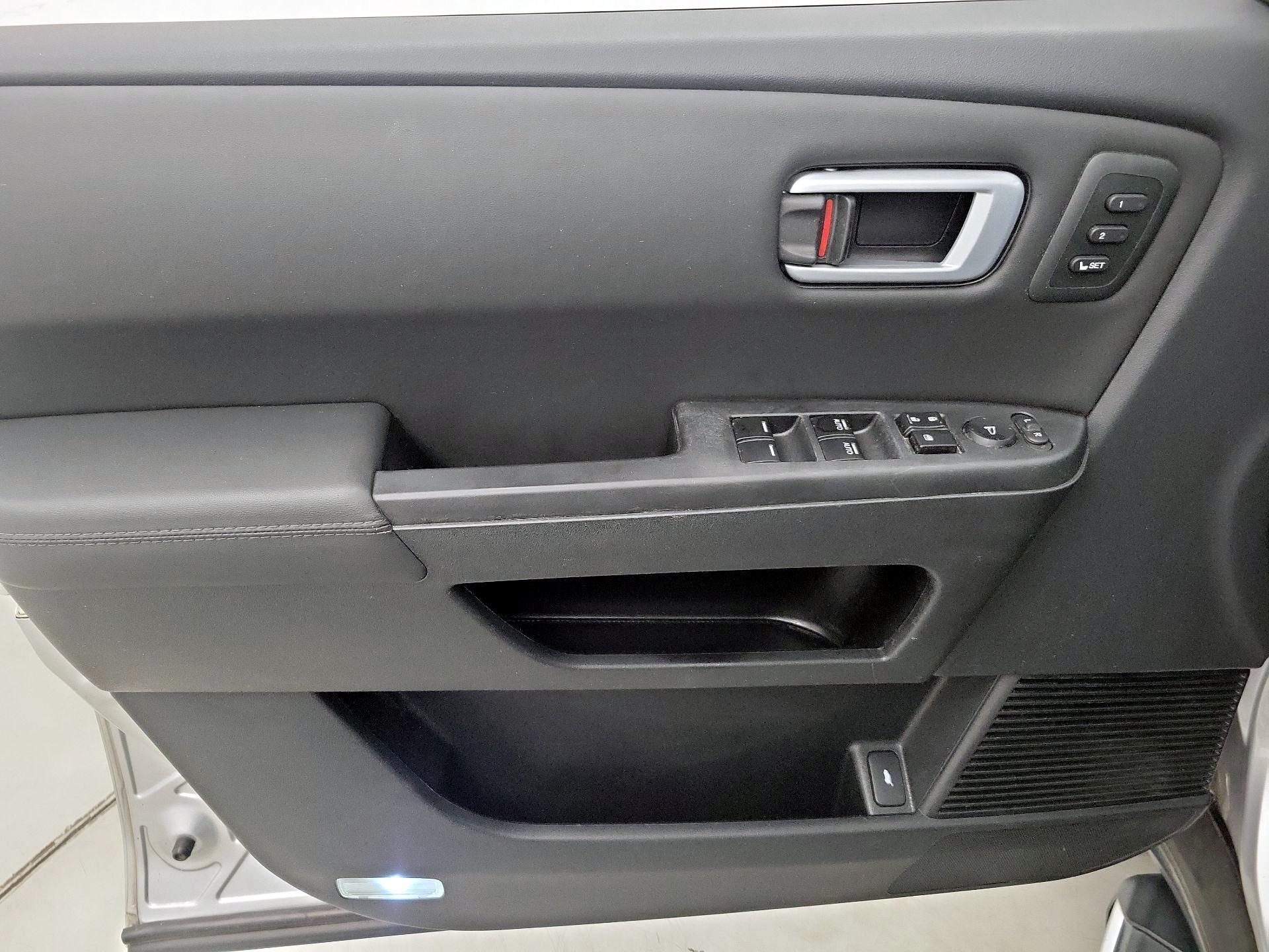 Thumbnail: 2014 Honda Pilot - 12