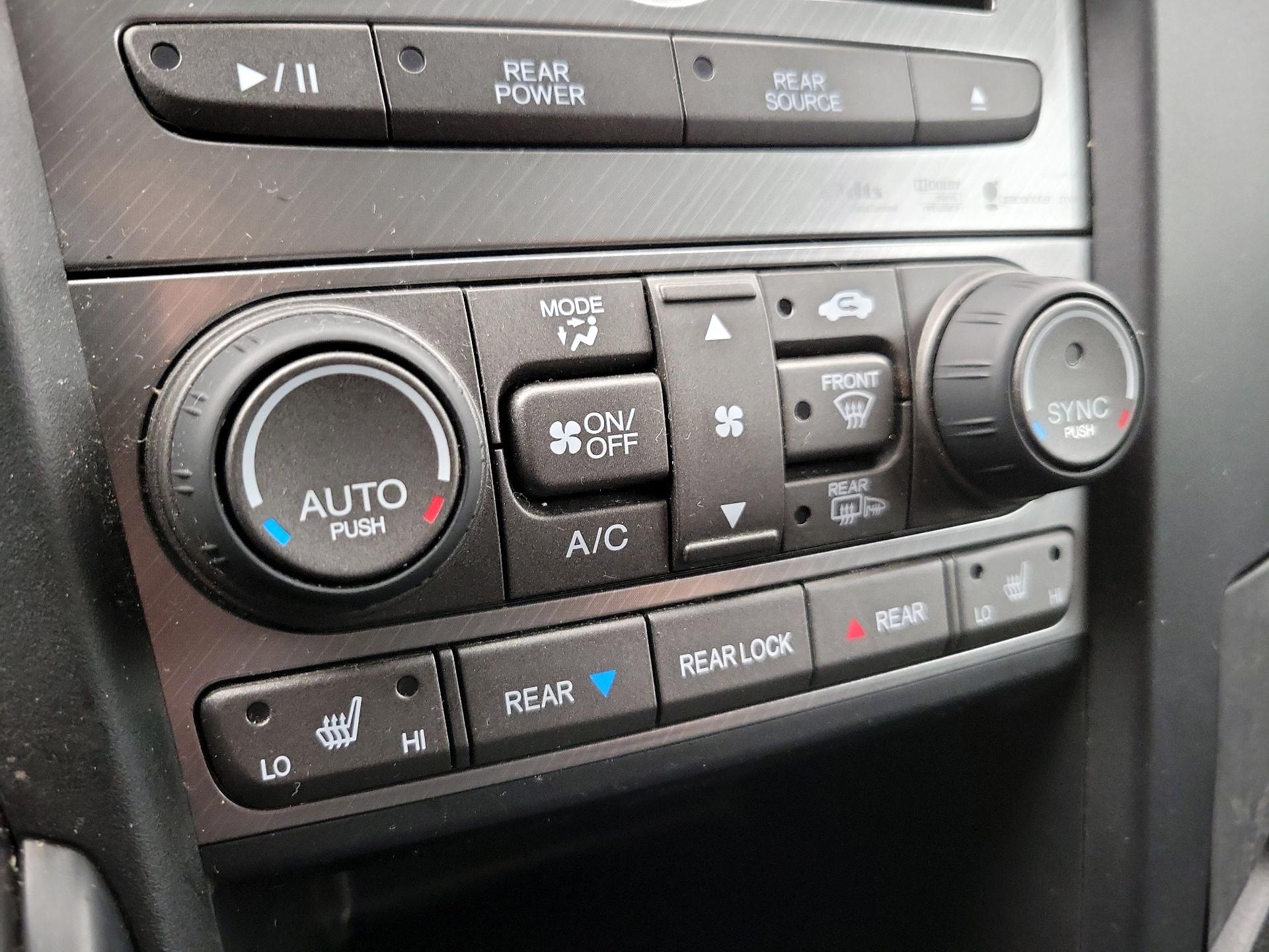 Thumbnail: 2014 Honda Pilot - 17