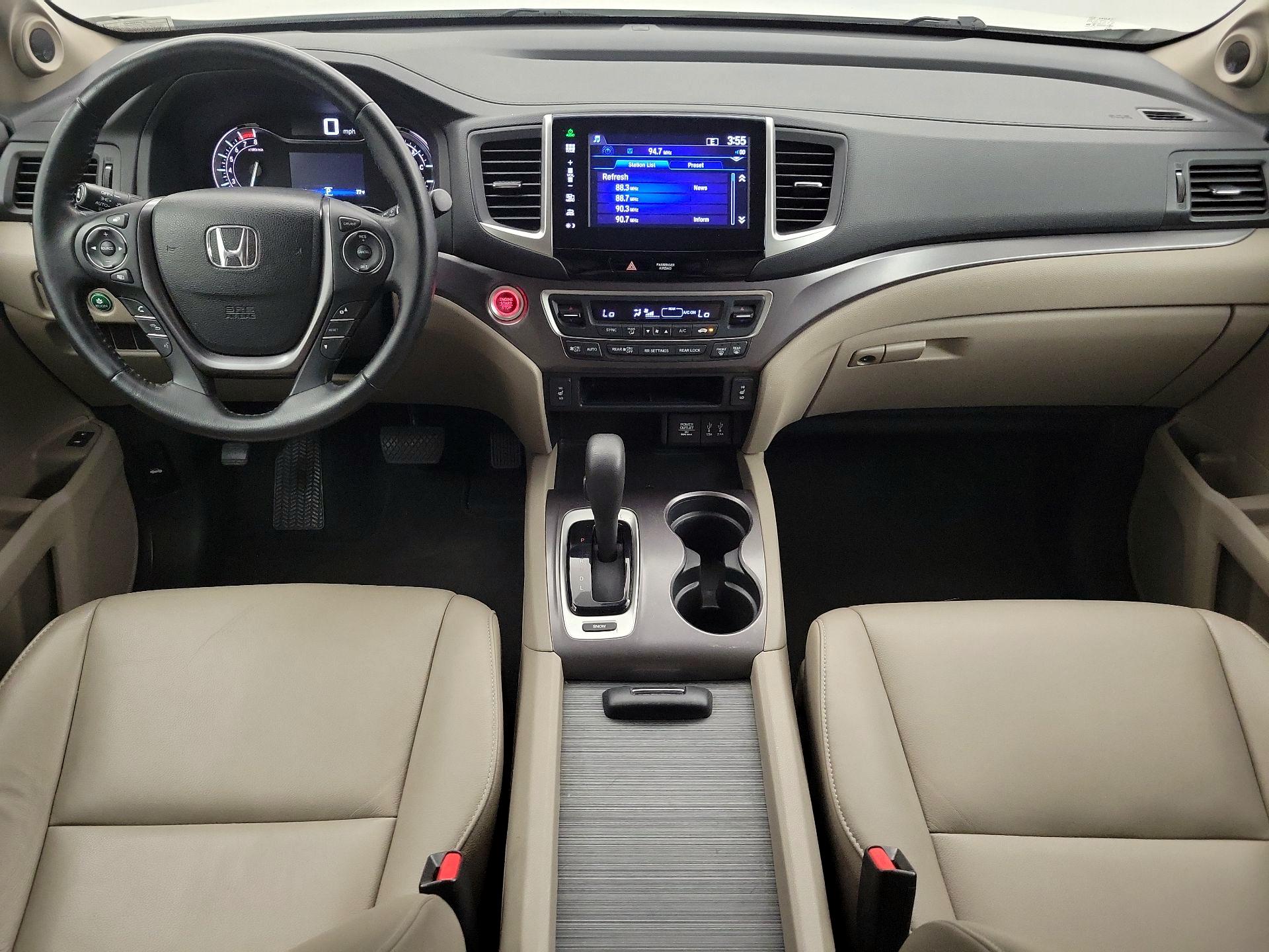 Thumbnail: 2016 Honda Pilot - 9