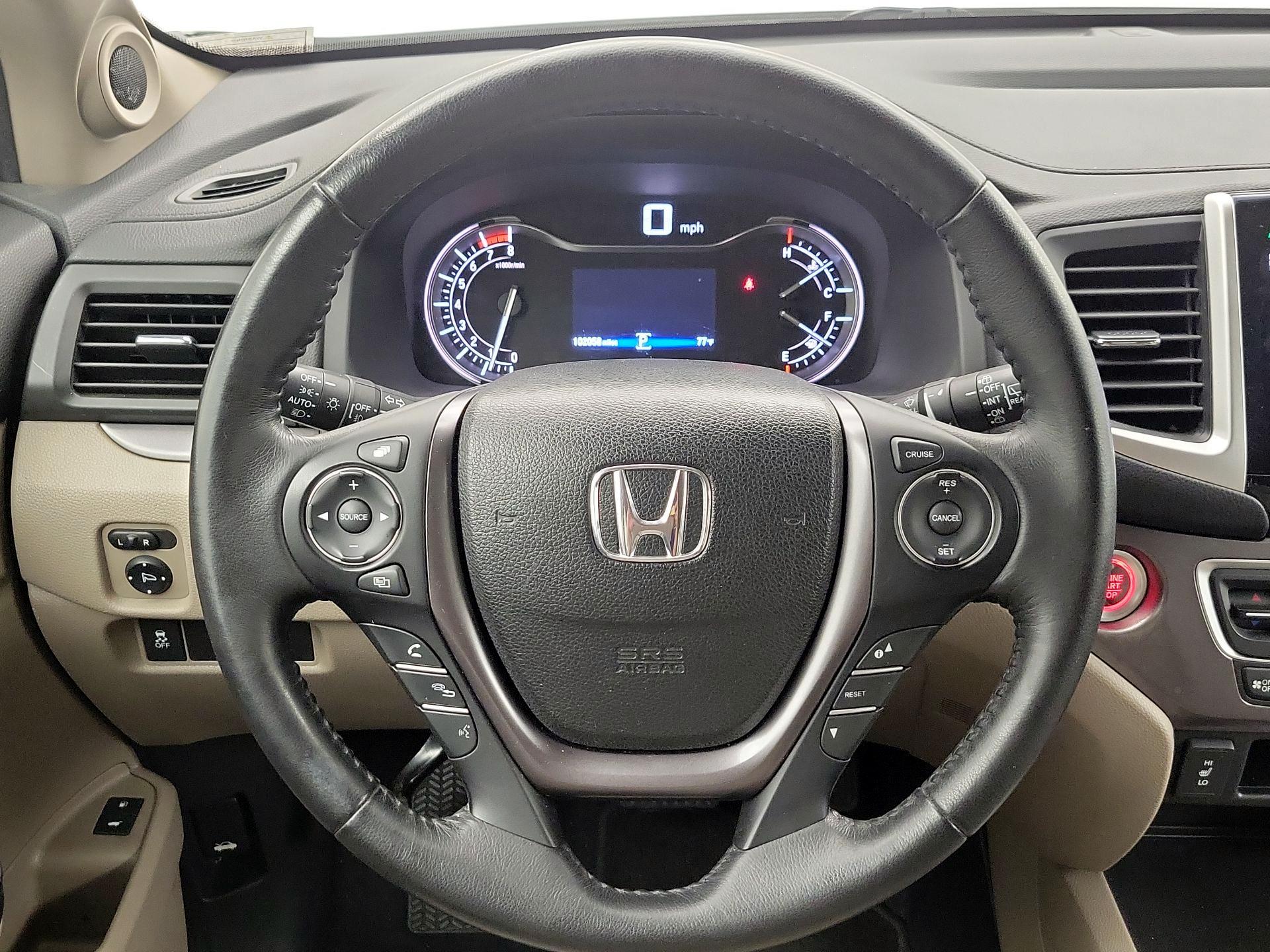 Thumbnail: 2016 Honda Pilot - 10