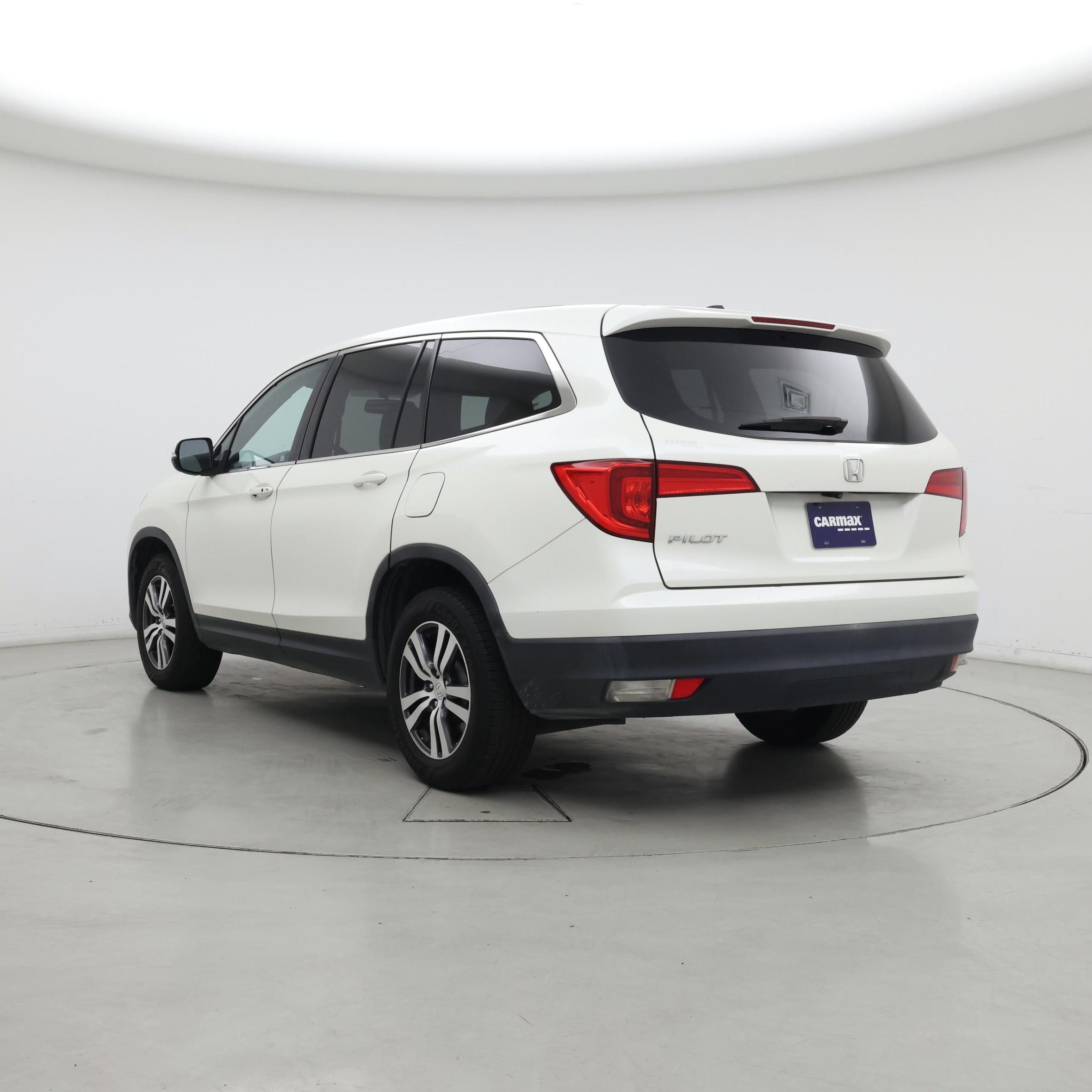 Thumbnail: 2016 Honda Pilot - 2