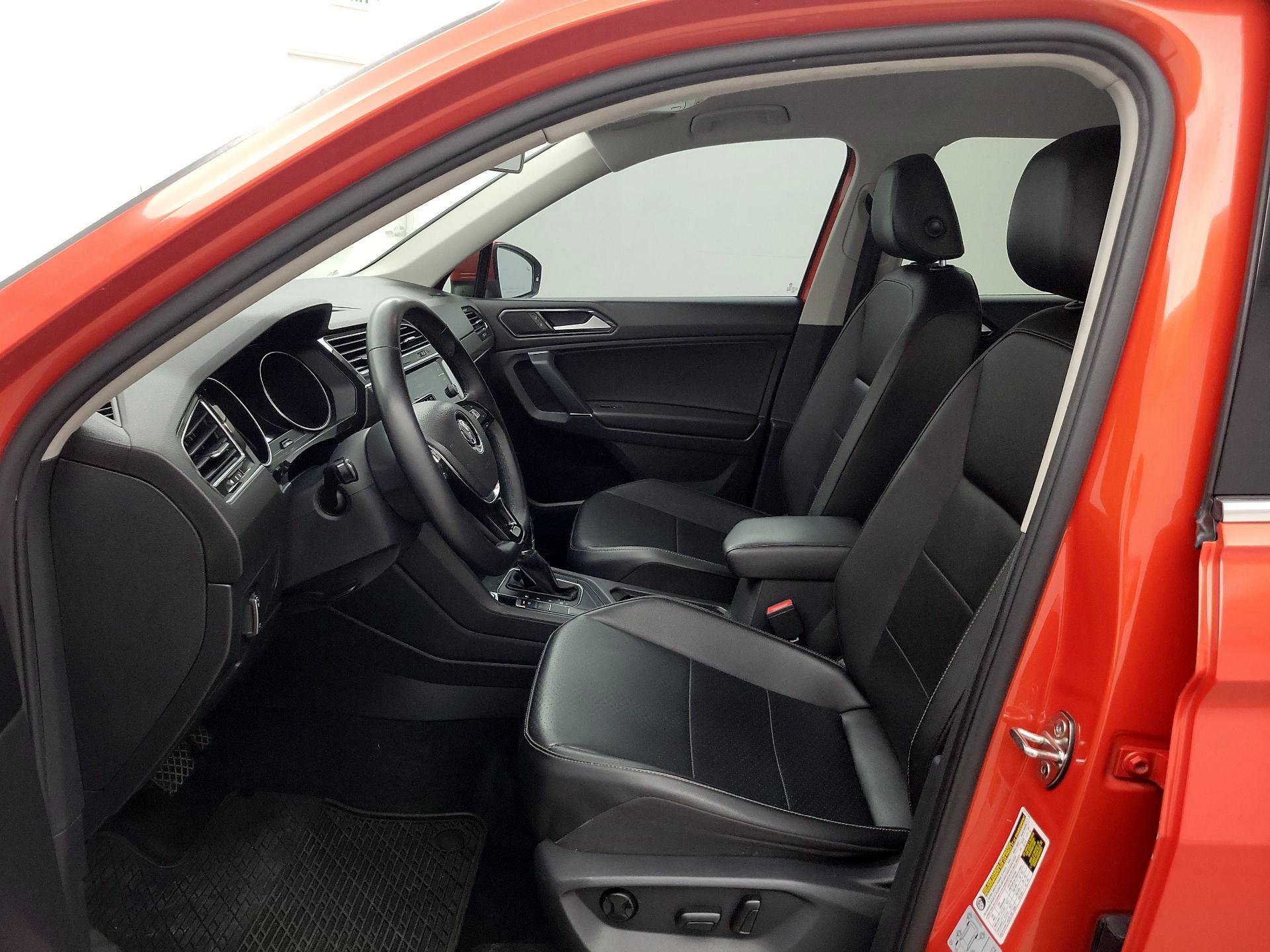 Thumbnail: 2018 Volkswagen Tiguan - 11