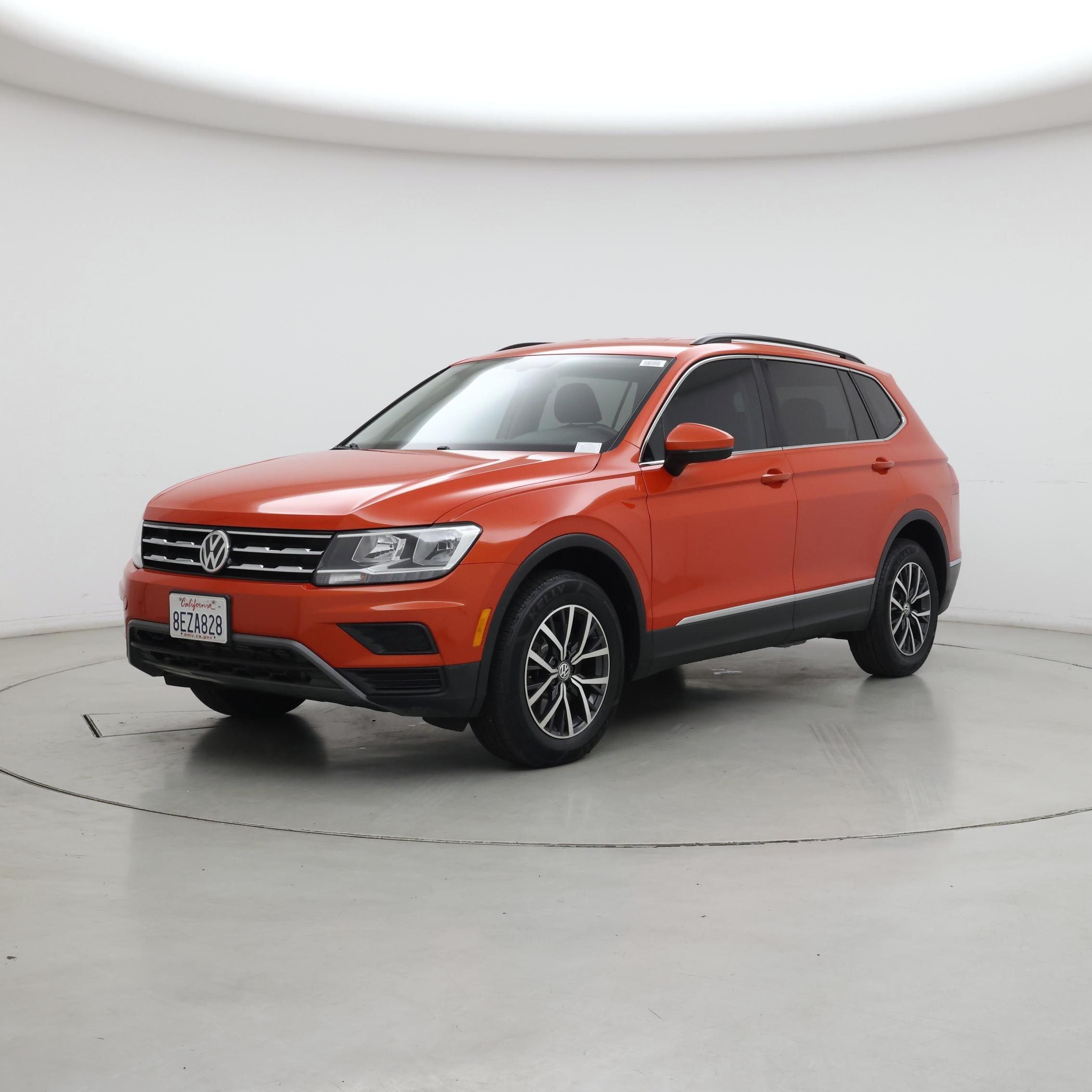 Thumbnail: 2018 Volkswagen Tiguan - 4