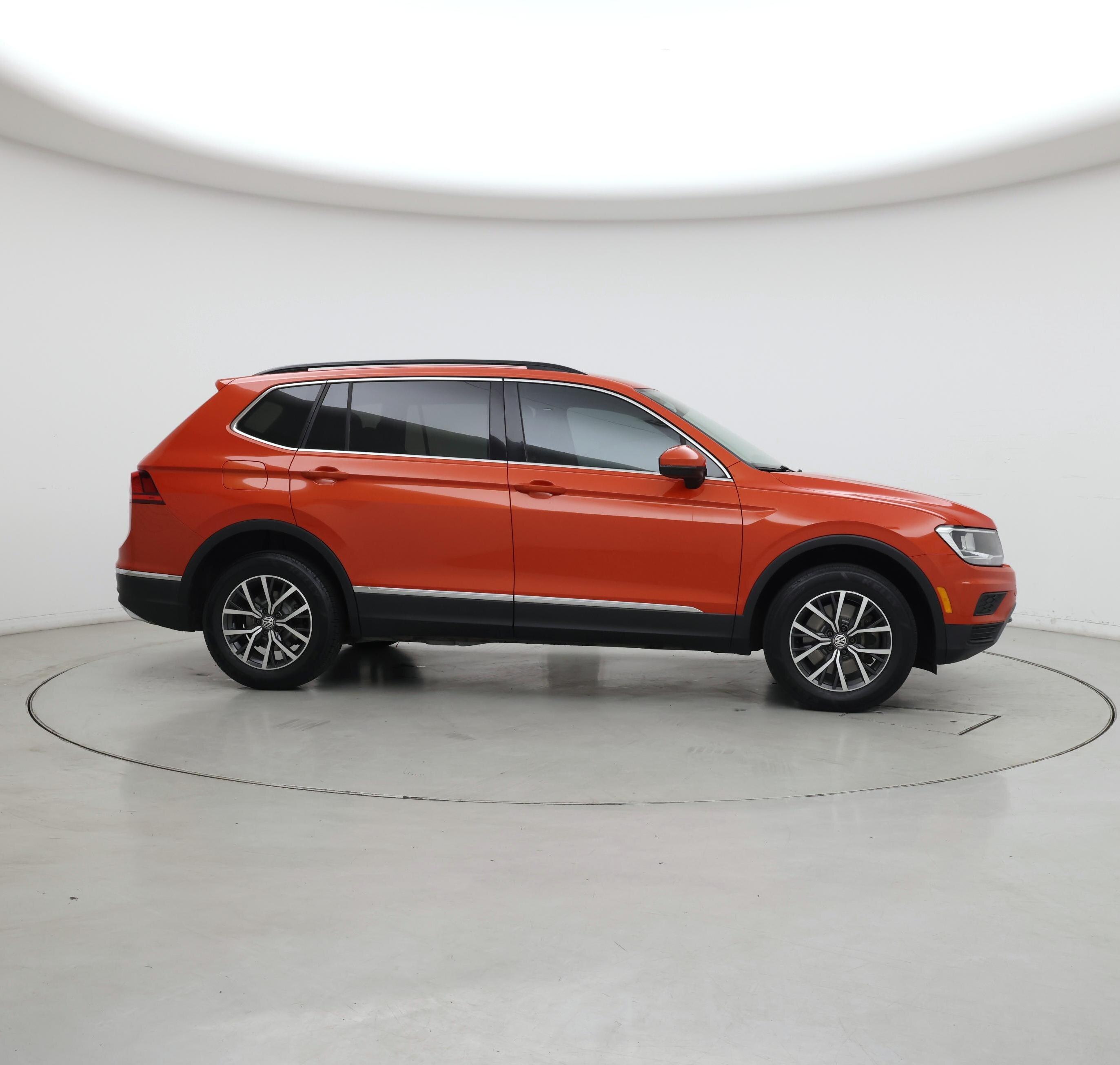 Thumbnail: 2018 Volkswagen Tiguan - 7