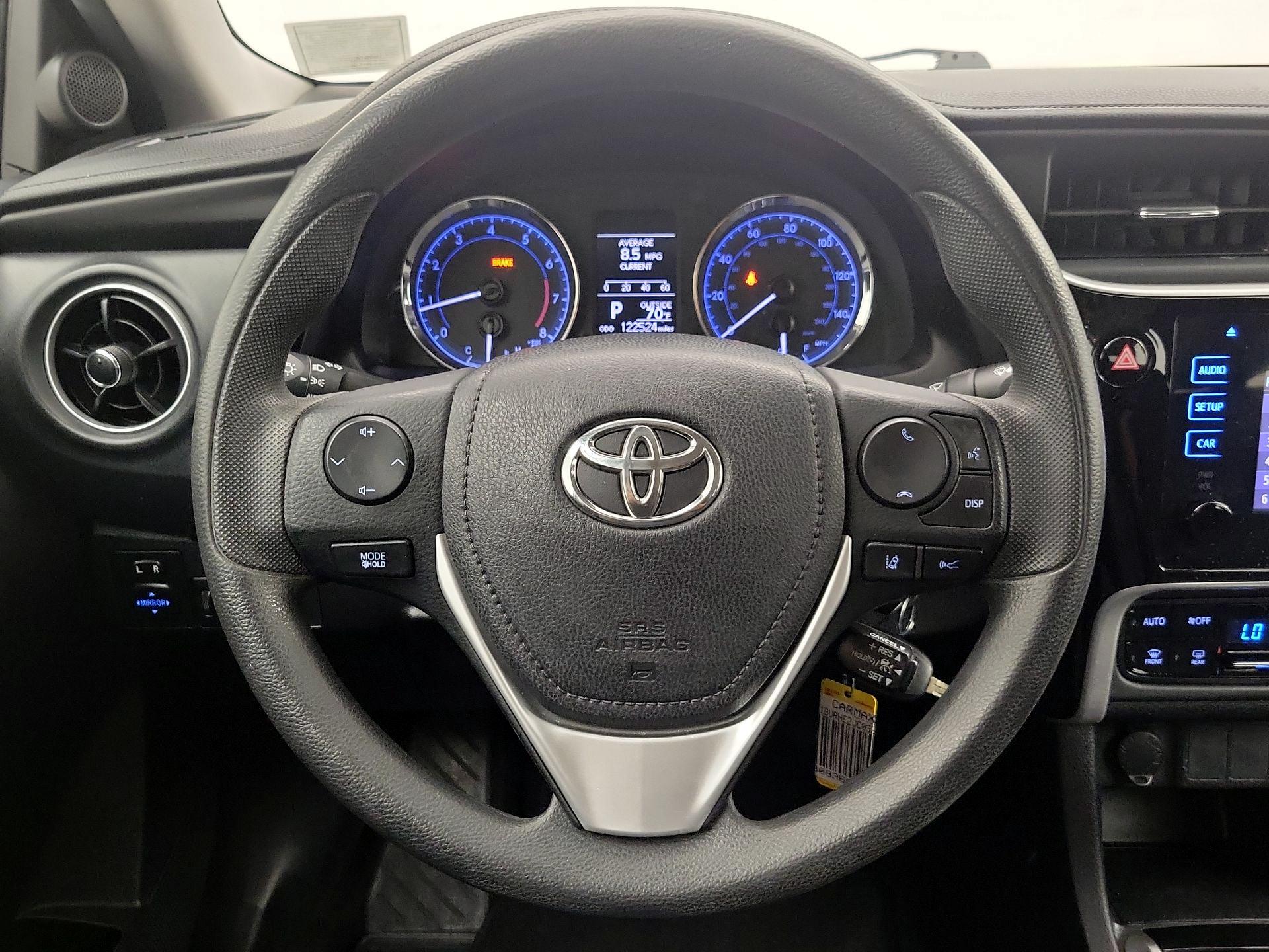 Thumbnail: 2018 Toyota Corolla - 10