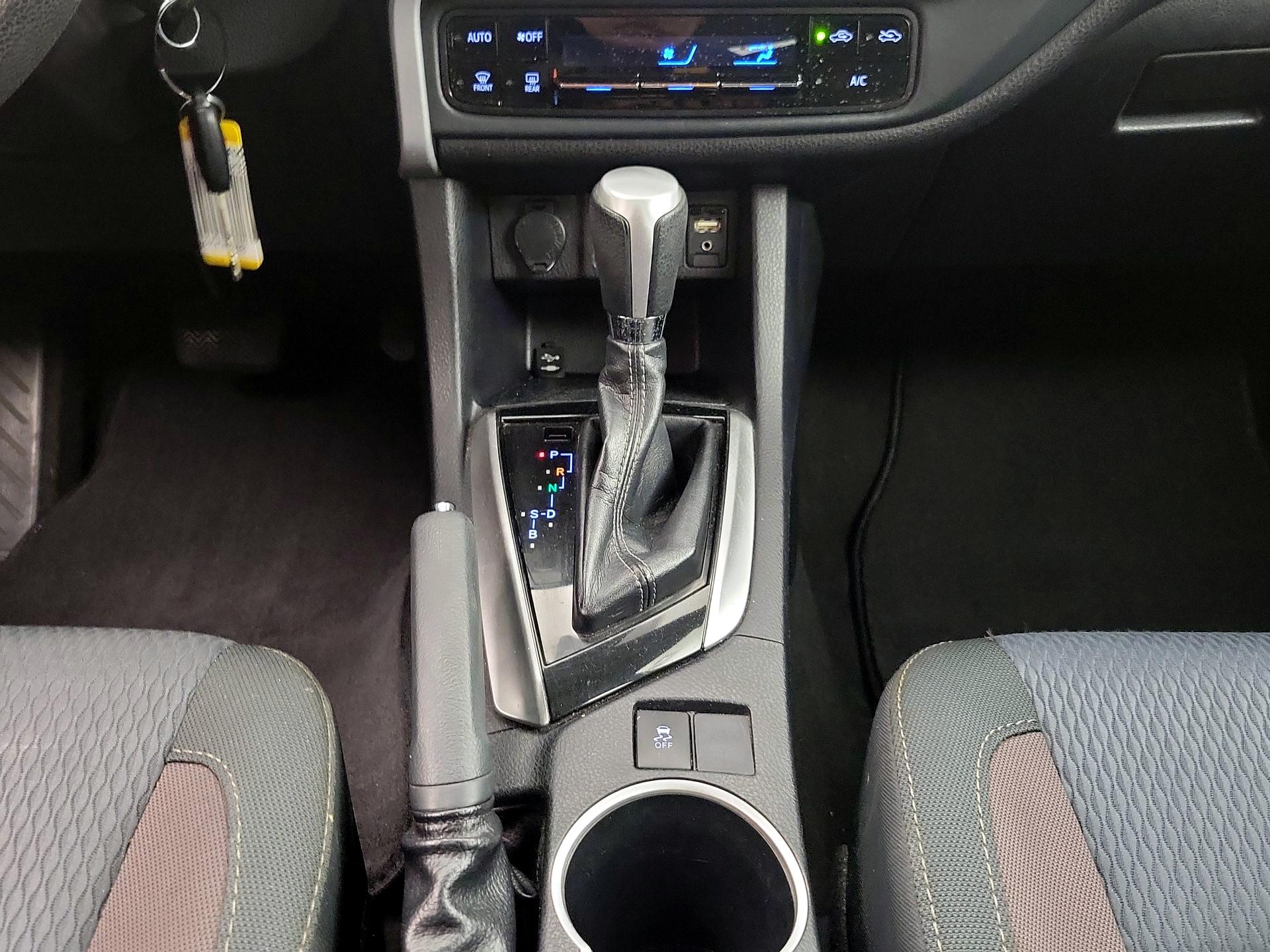 Thumbnail: 2018 Toyota Corolla - 17