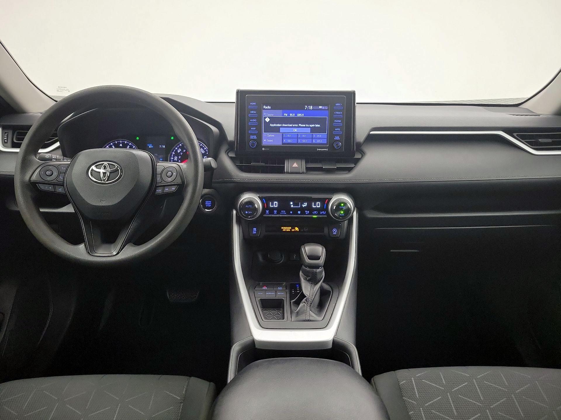 Thumbnail: 2021 Toyota RAV4 - 9