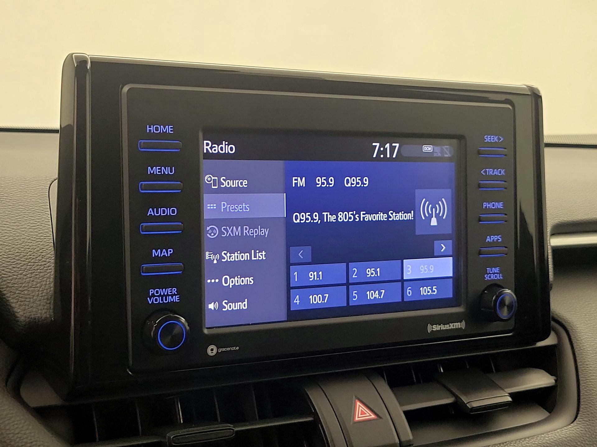 Thumbnail: 2021 Toyota RAV4 - 15