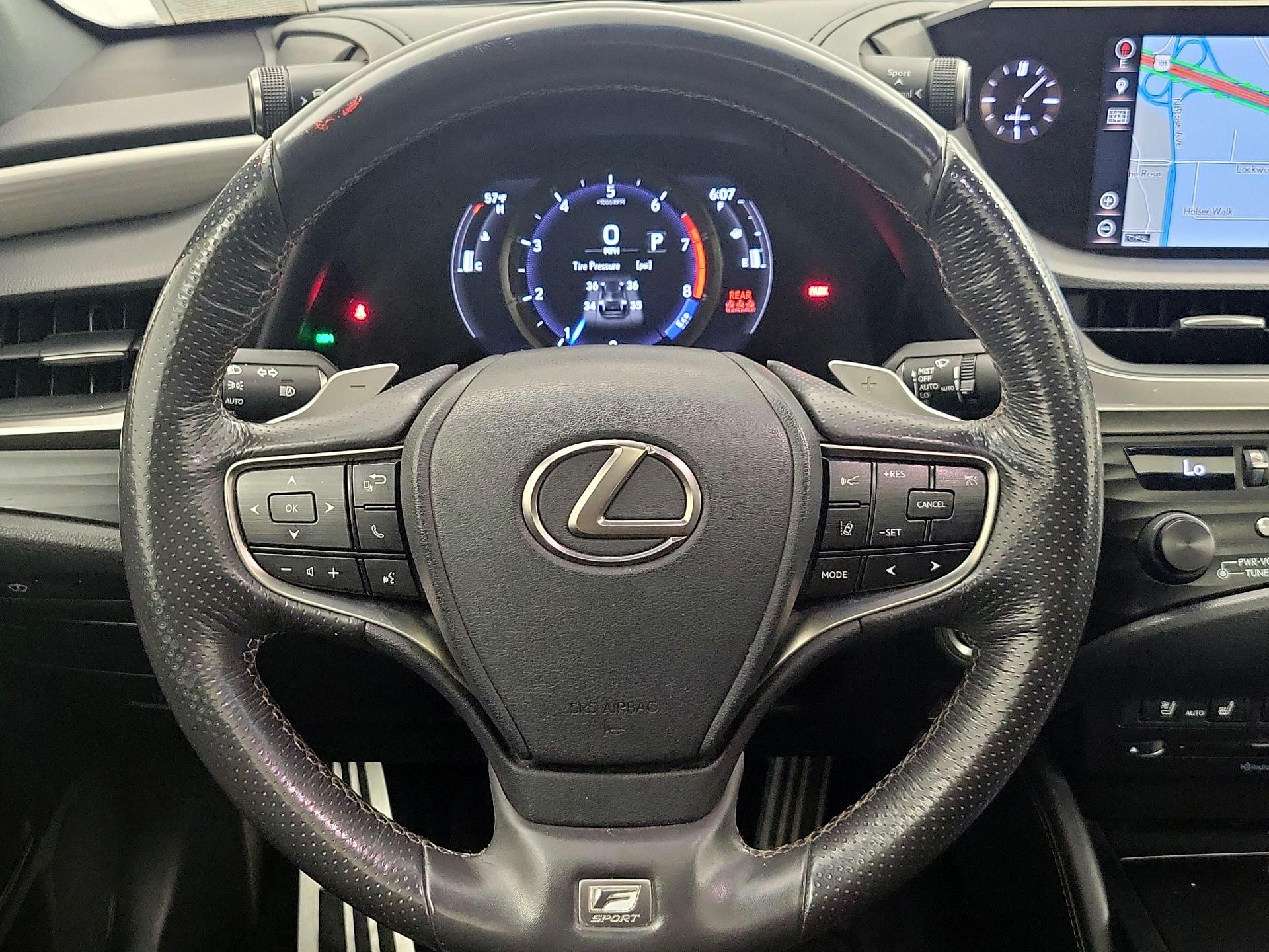 Thumbnail: 2019 Lexus ES - 10