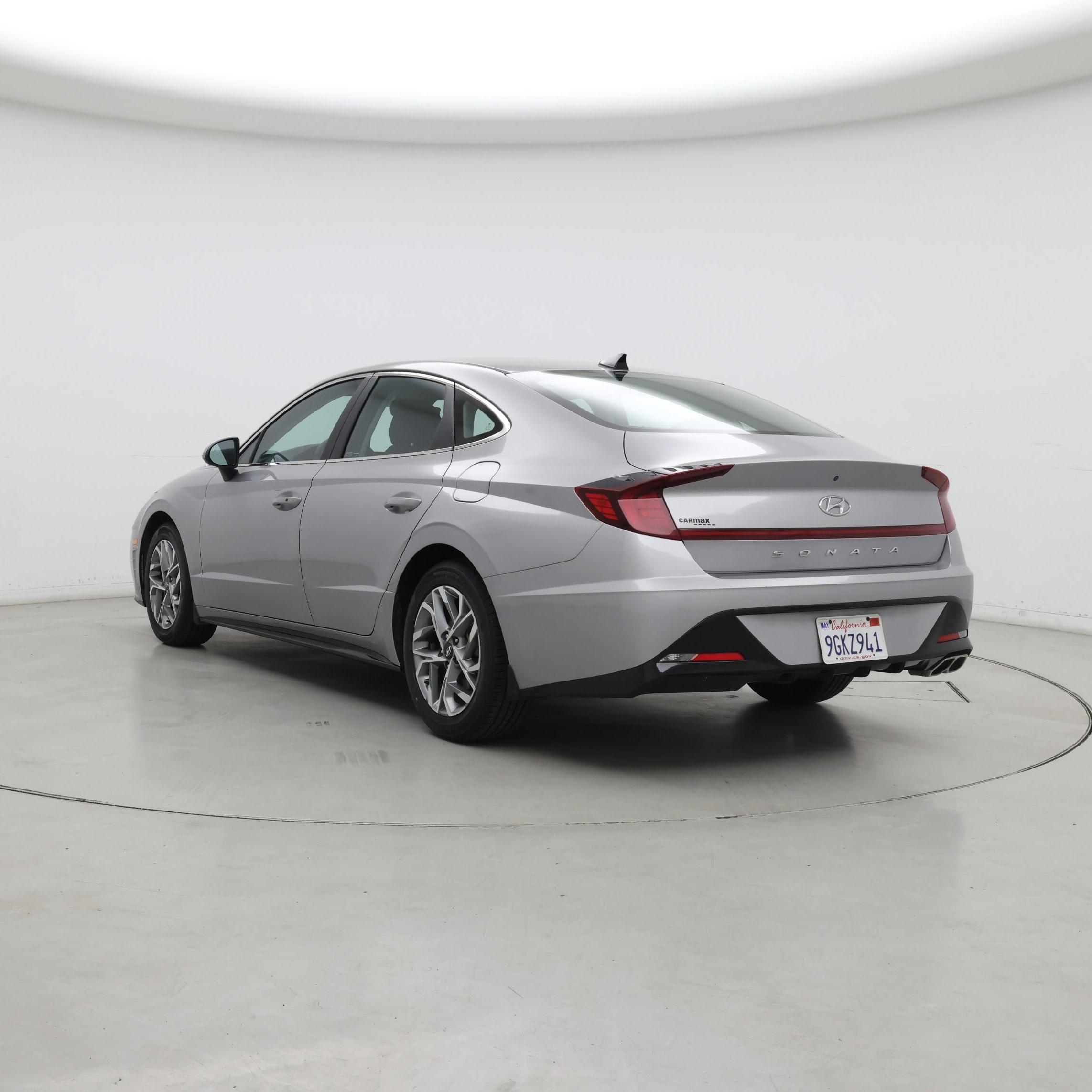 Thumbnail: 2023 Hyundai Sonata - 2