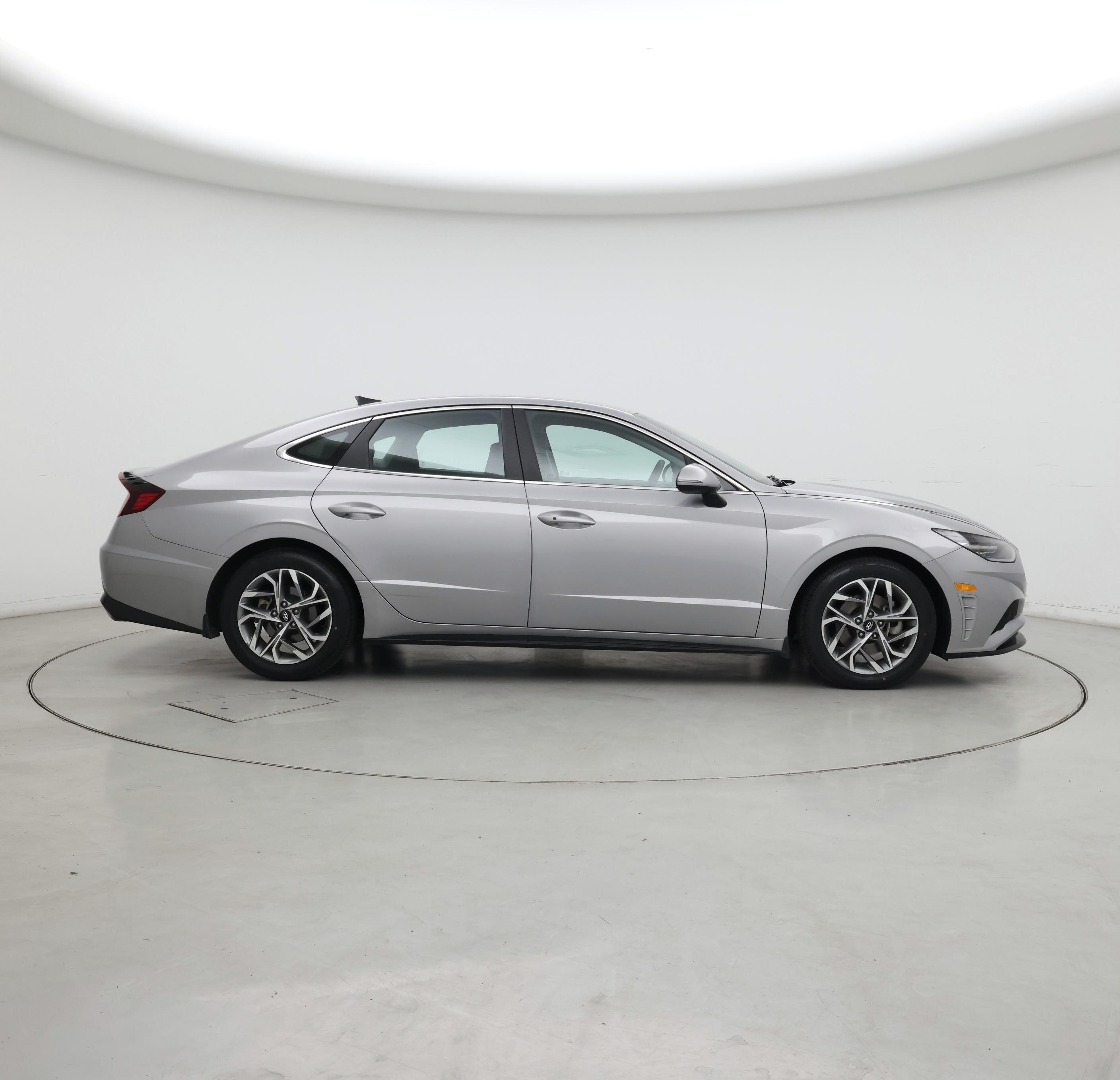 Thumbnail: 2023 Hyundai Sonata - 7