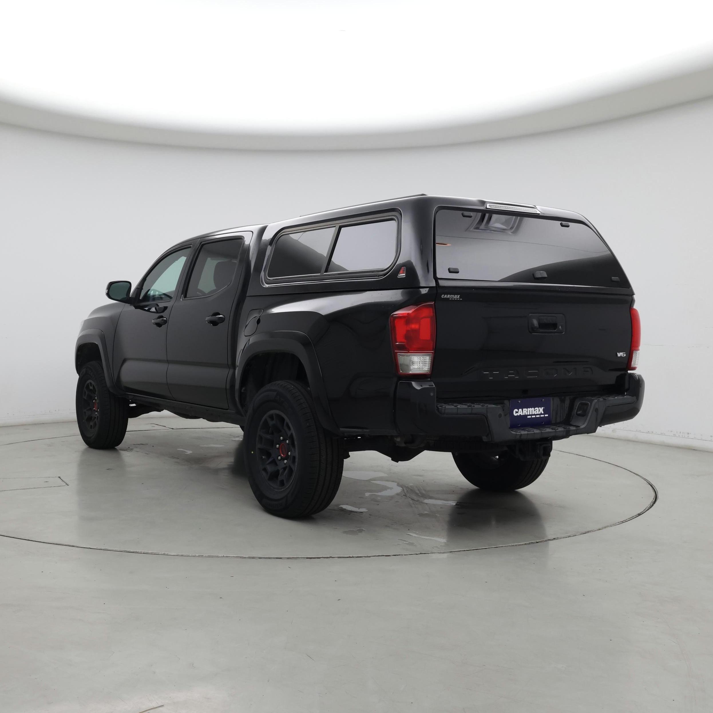 Thumbnail: 2016 Toyota Tacoma - 2