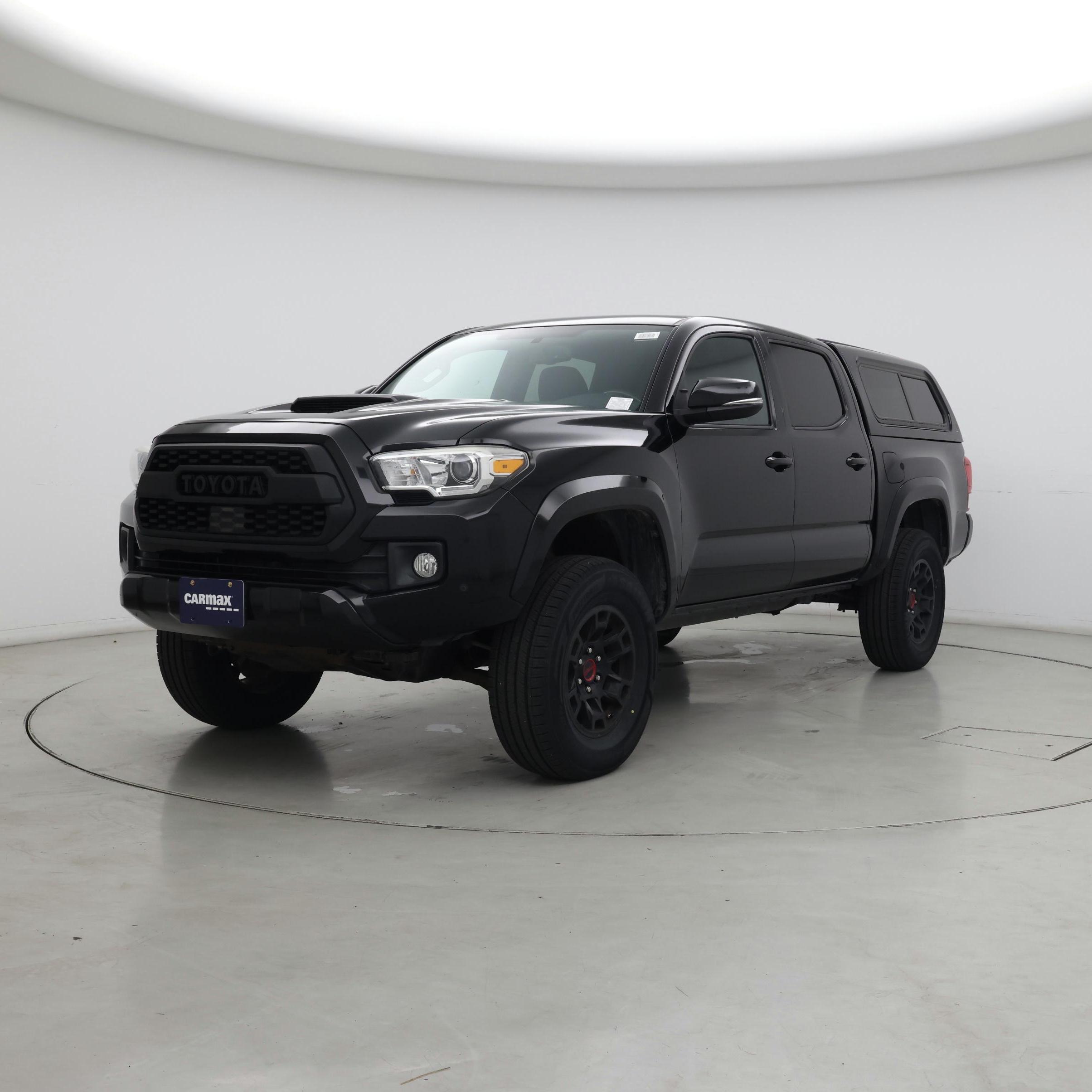 Thumbnail: 2016 Toyota Tacoma - 4