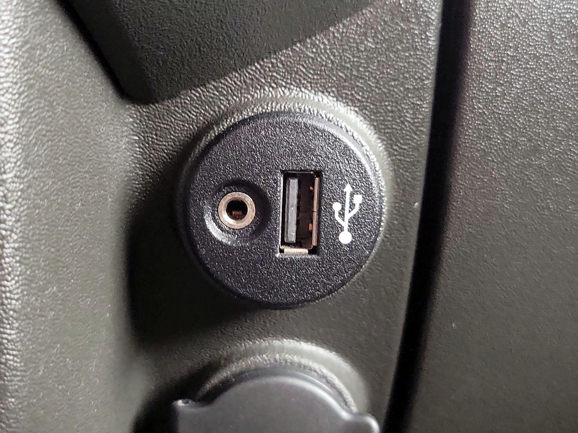 Thumbnail: 2019 Nissan Frontier - 18