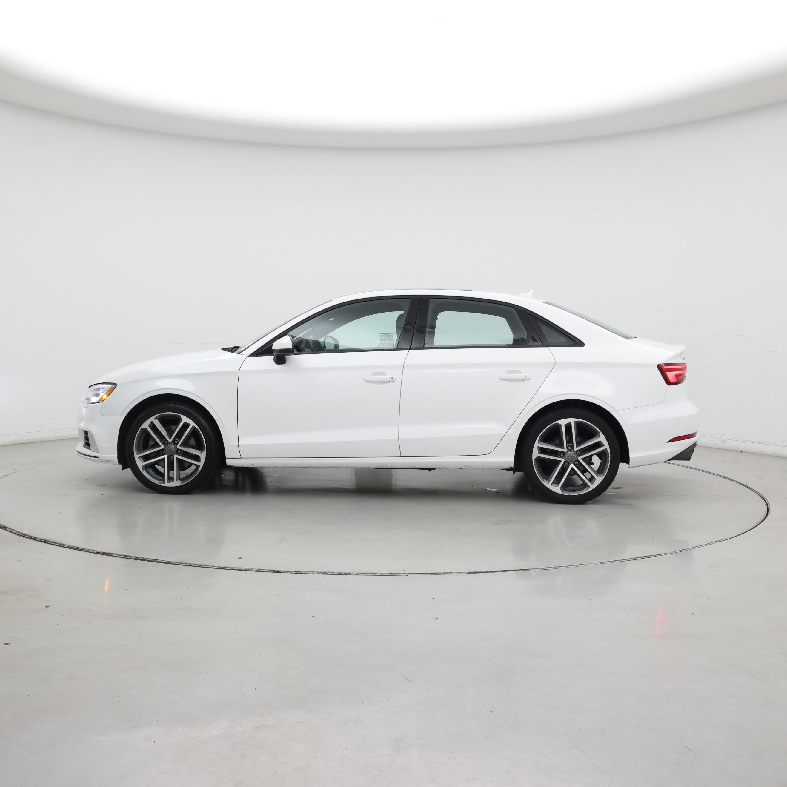 Thumbnail: 2018 Audi A3 - 3