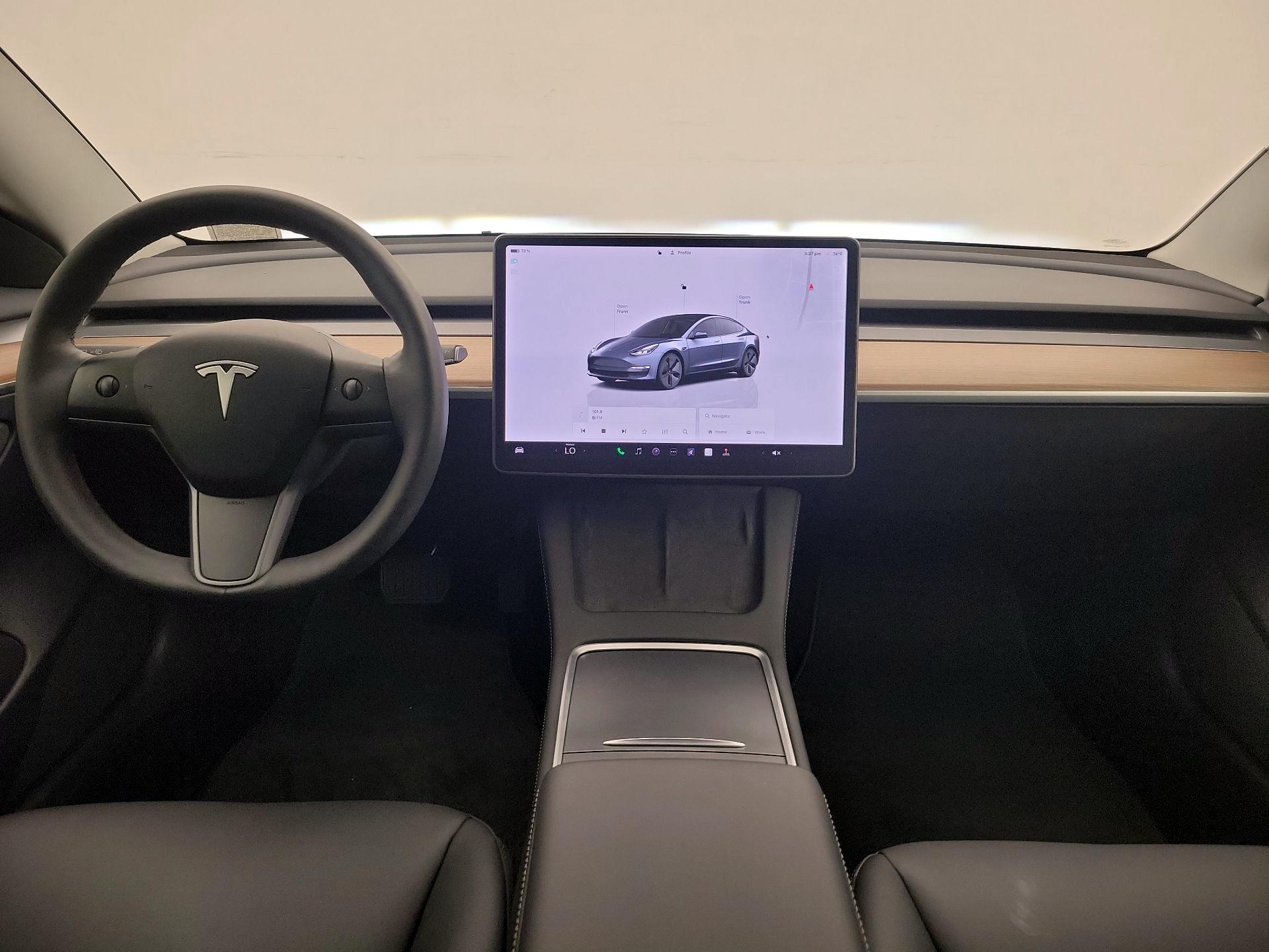 Thumbnail: 2023 Tesla Model 3 - 9