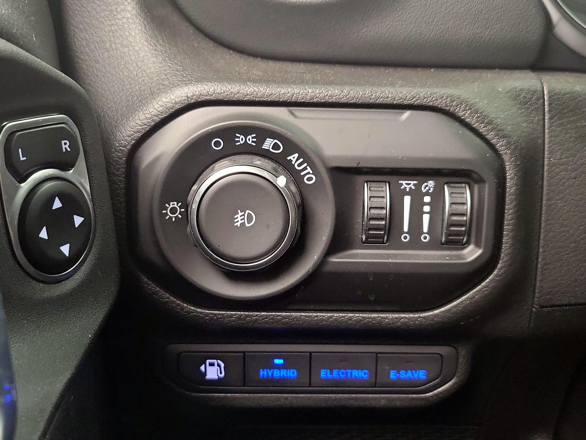 Thumbnail: 2021 Jeep Wrangler - 13