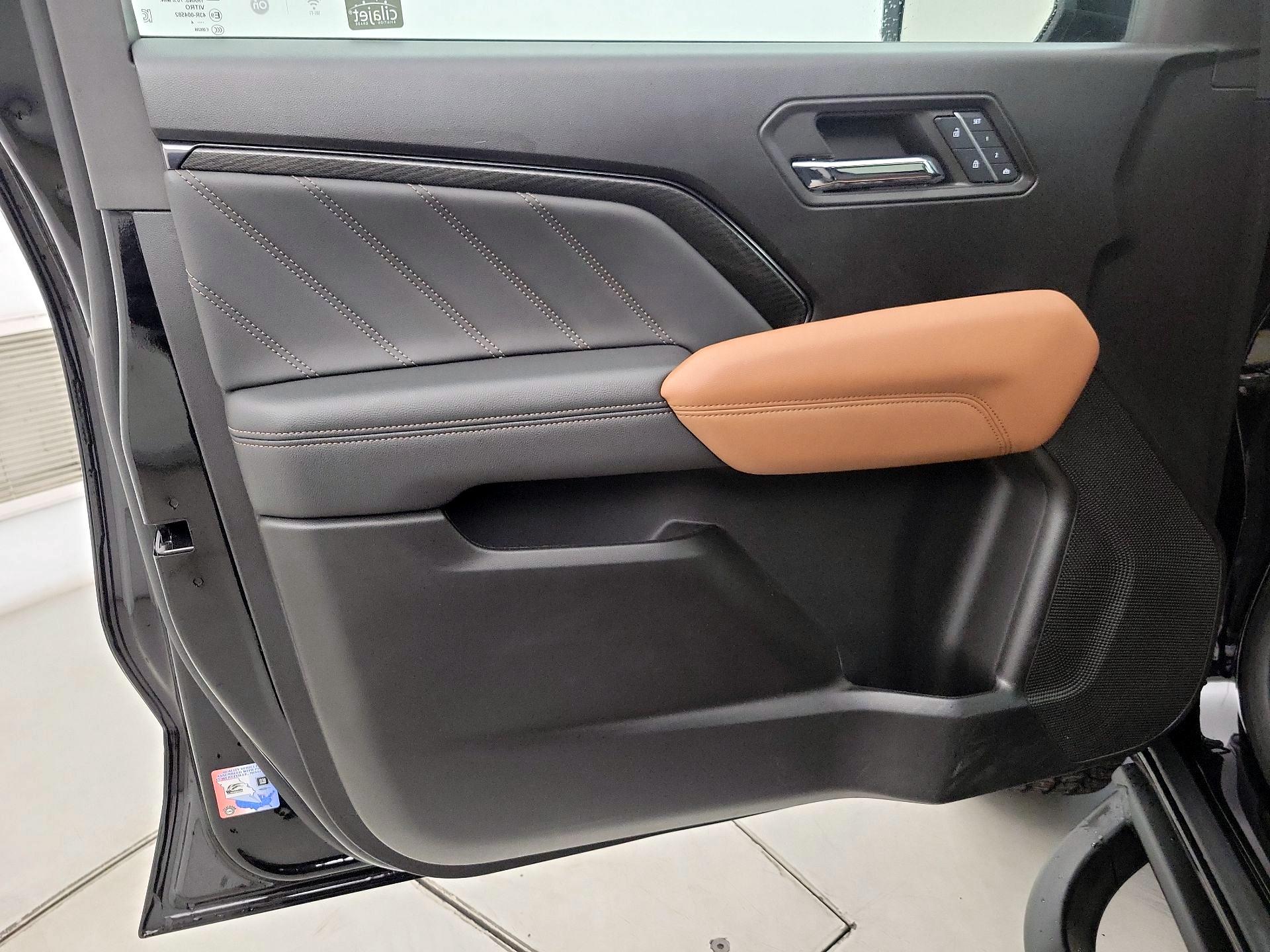 Thumbnail: 2024 GMC Canyon - 12