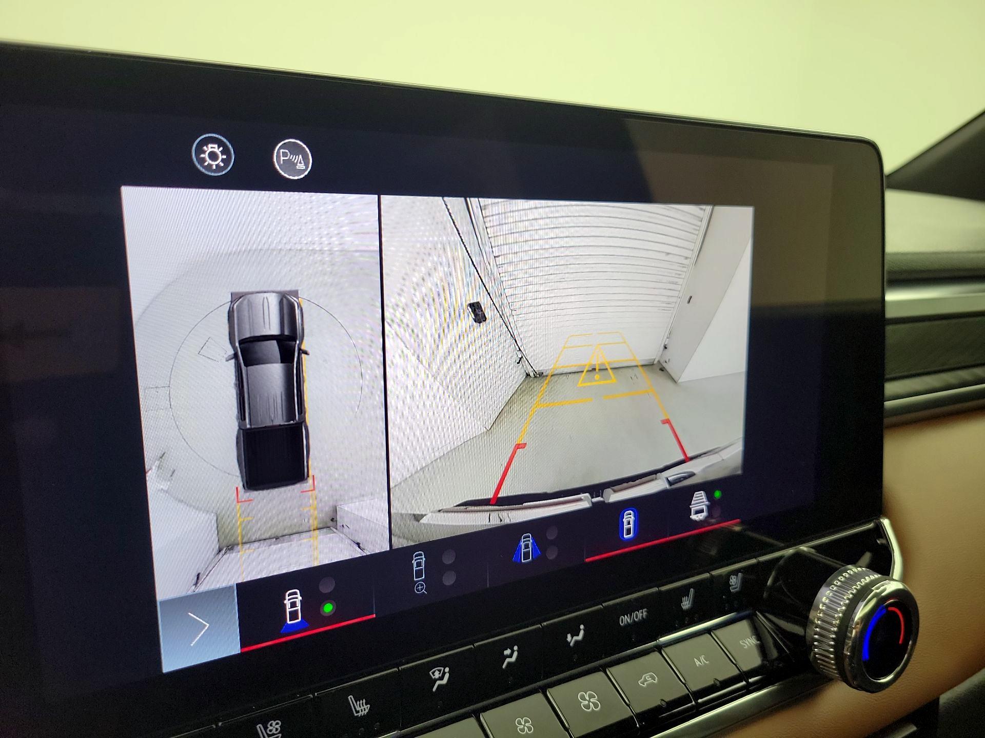 Thumbnail: 2024 GMC Canyon - 15