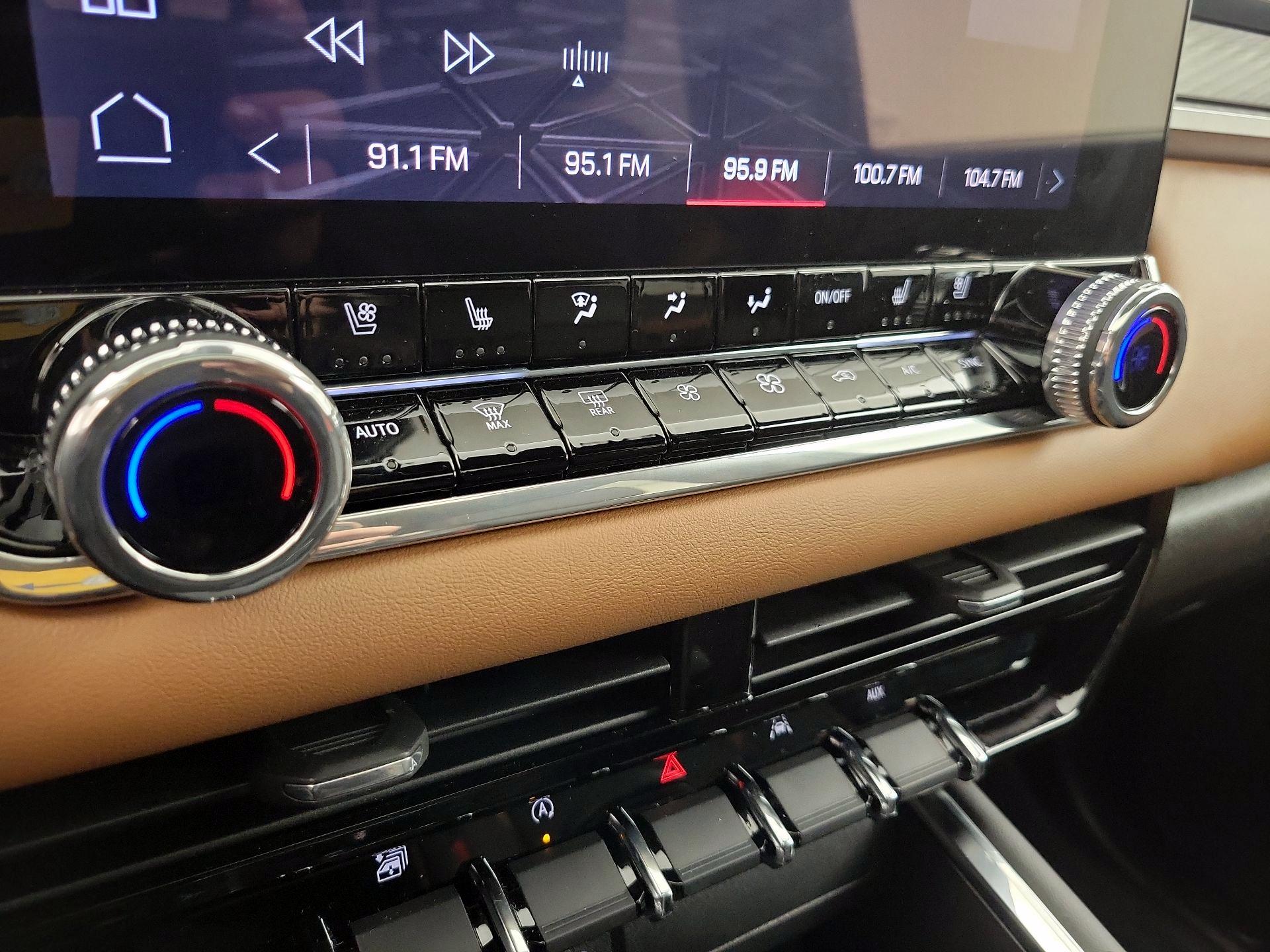 Thumbnail: 2024 GMC Canyon - 17