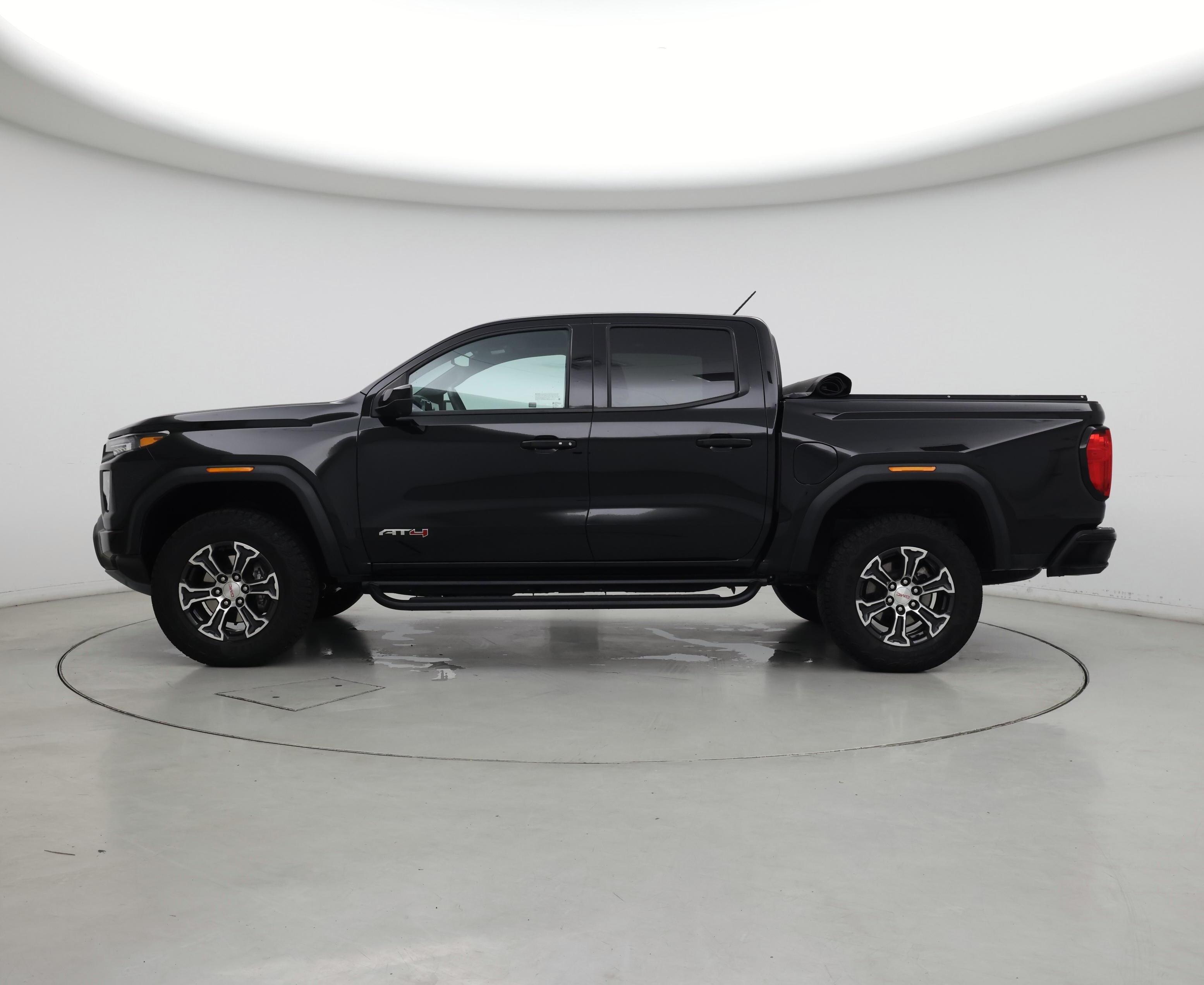 Thumbnail: 2024 GMC Canyon - 3