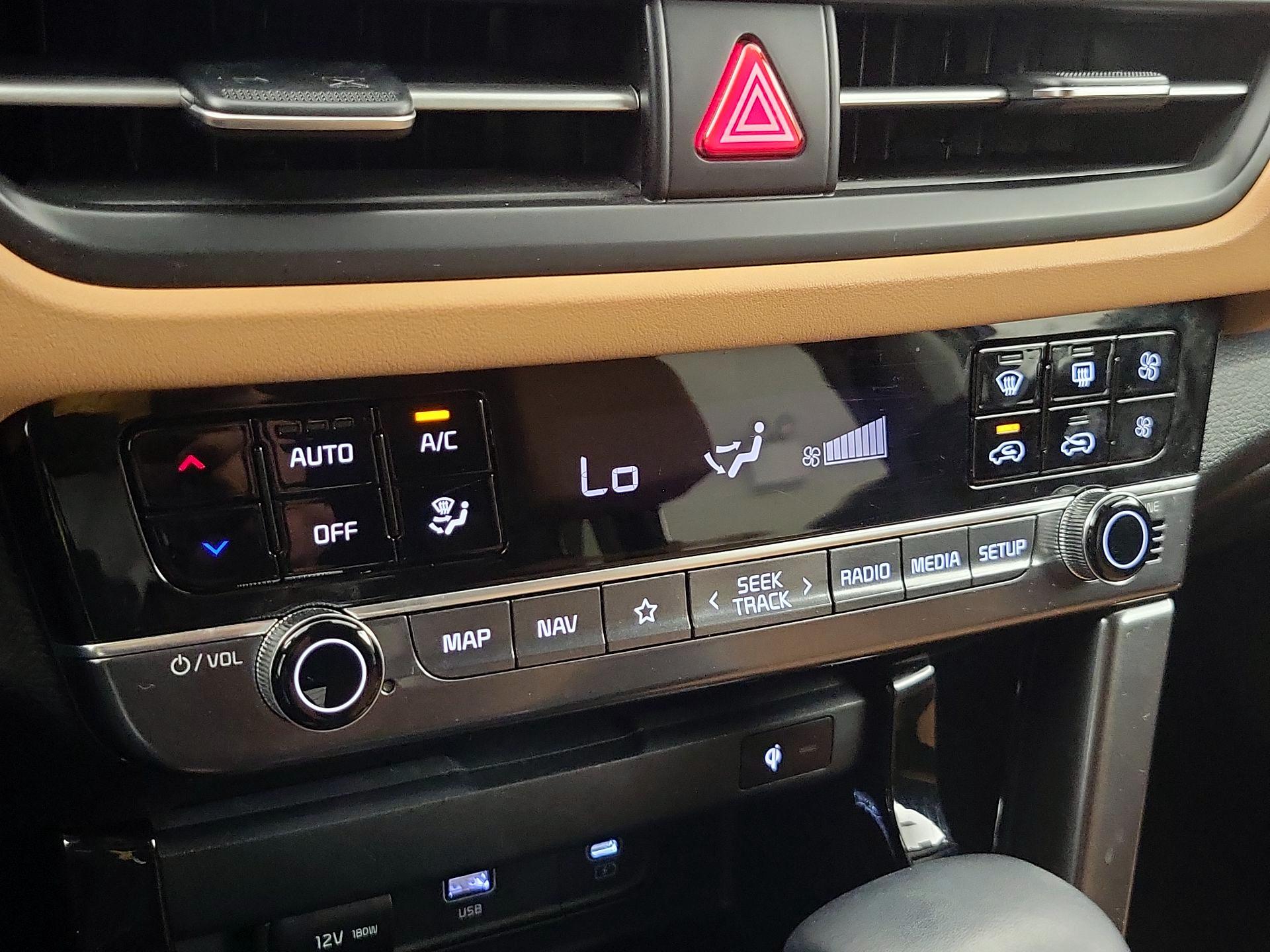 Thumbnail: 2024 Kia Seltos - 17