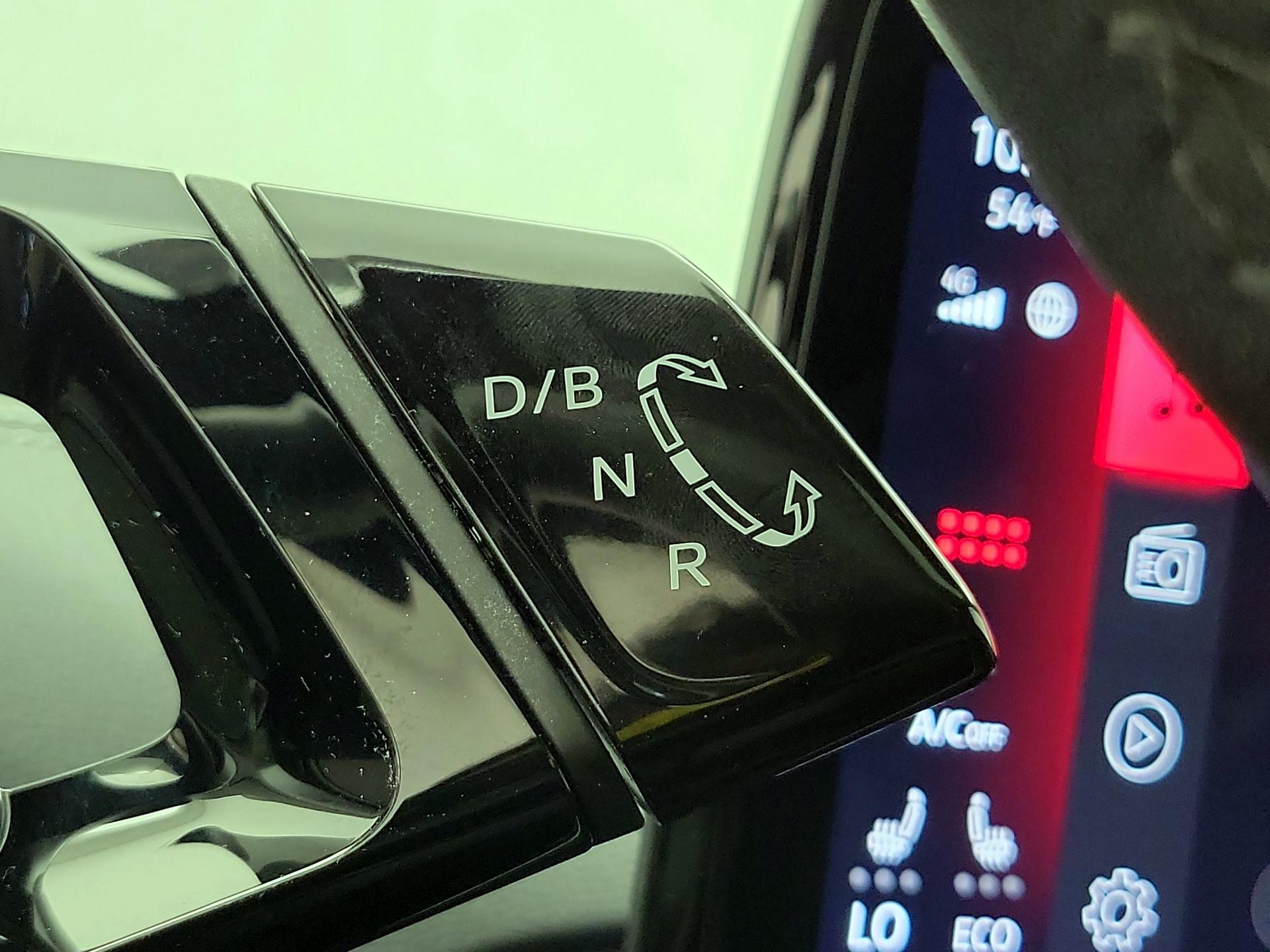 Thumbnail: 2023 Volkswagen ID.4 - 18