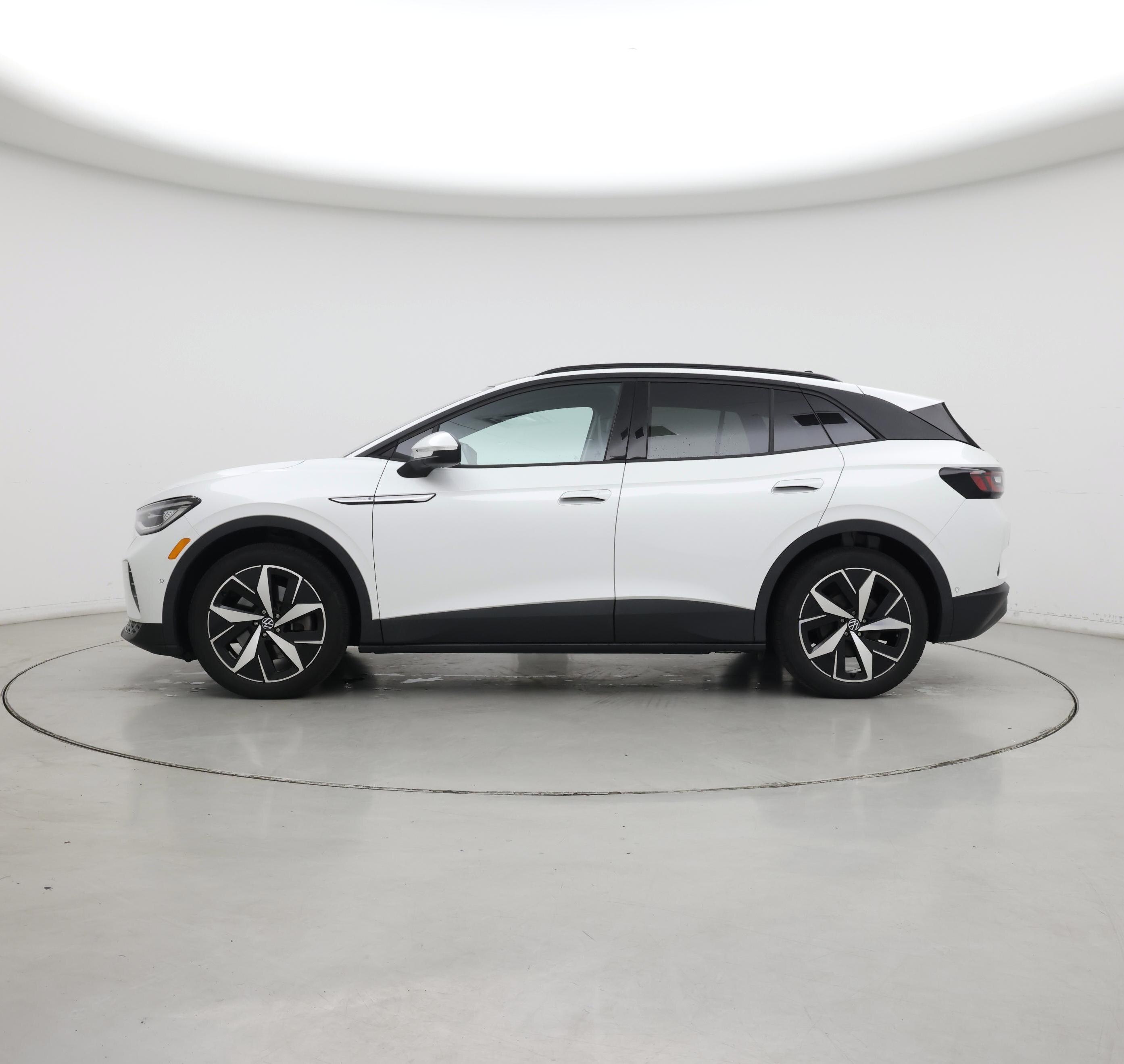 Thumbnail: 2023 Volkswagen ID.4 - 3