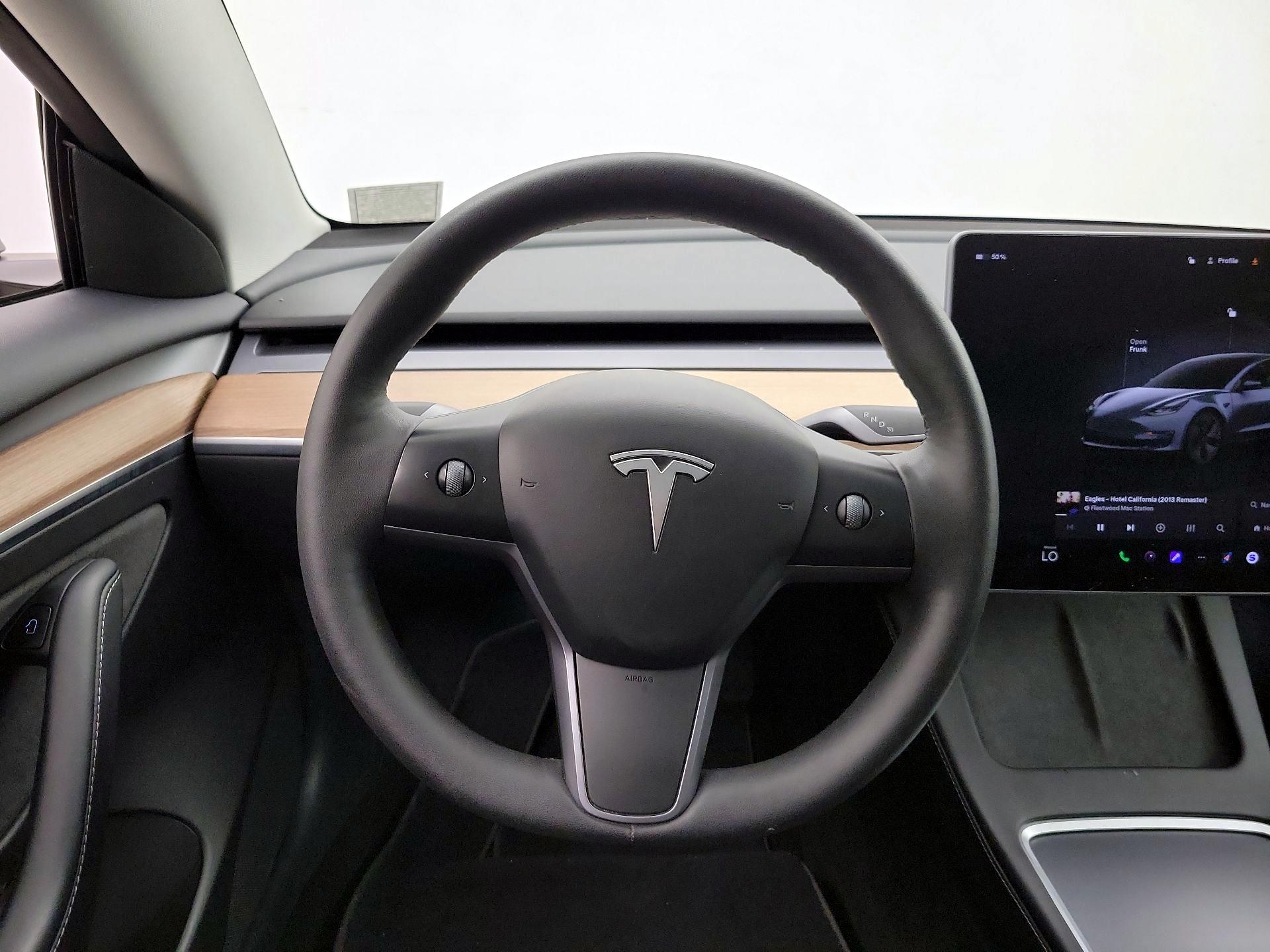 Thumbnail: 2023 Tesla Model 3 - 10