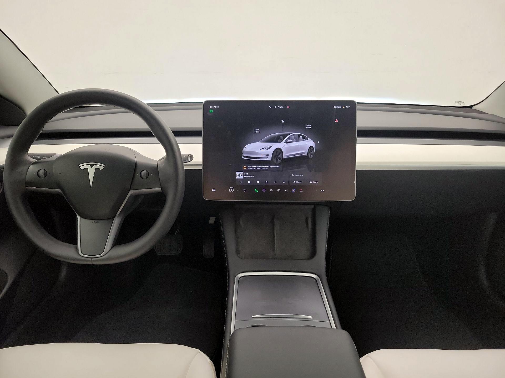 Thumbnail: 2023 Tesla Model 3 - 9