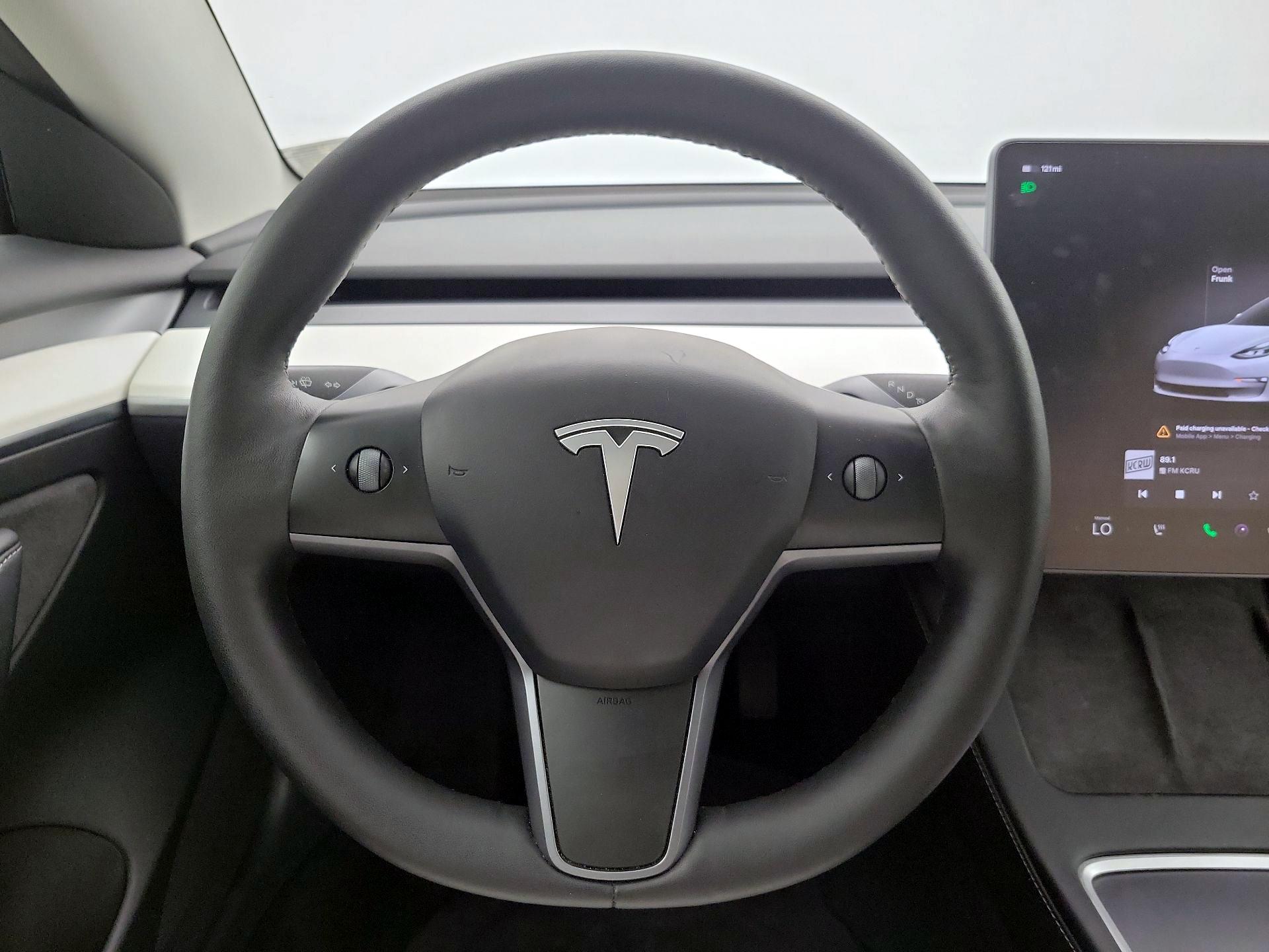 Thumbnail: 2023 Tesla Model 3 - 10