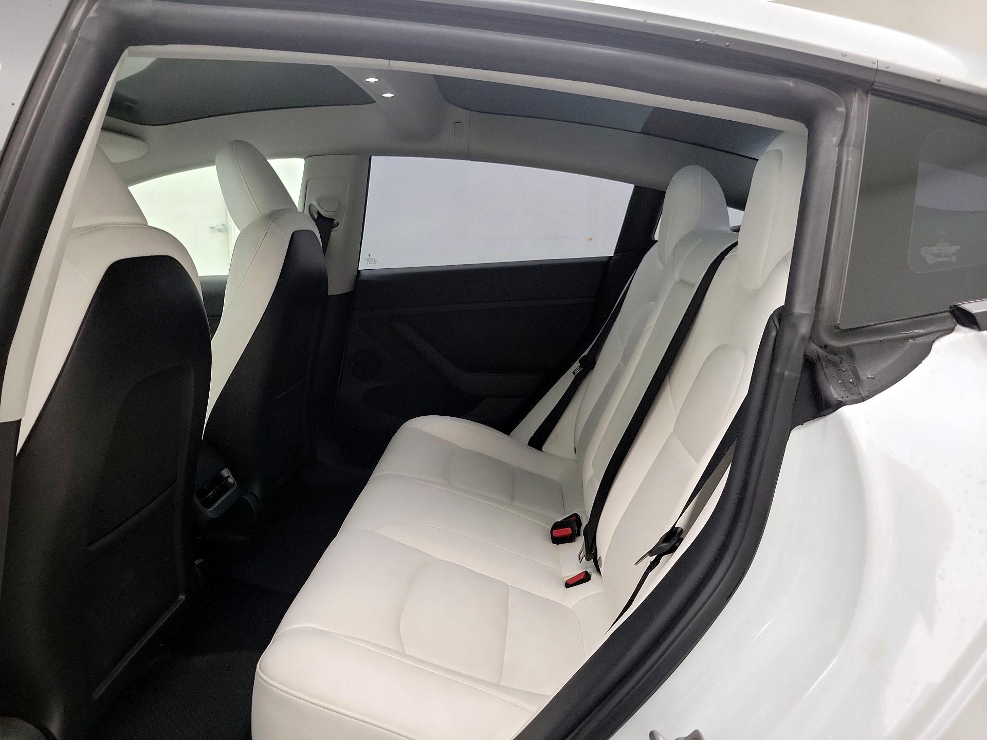 Thumbnail: 2023 Tesla Model 3 - 20