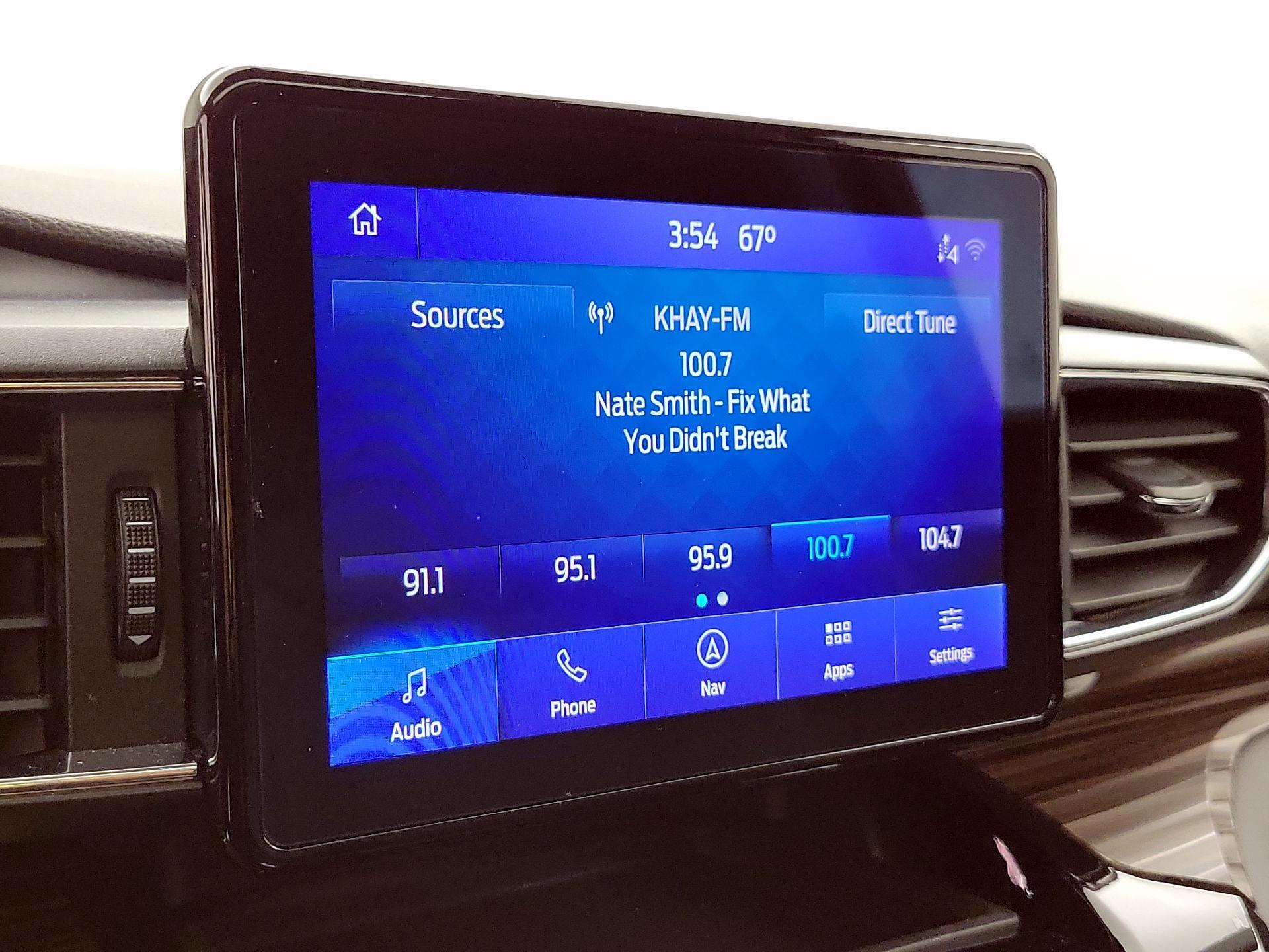 Thumbnail: 2021 Ford Explorer - 16