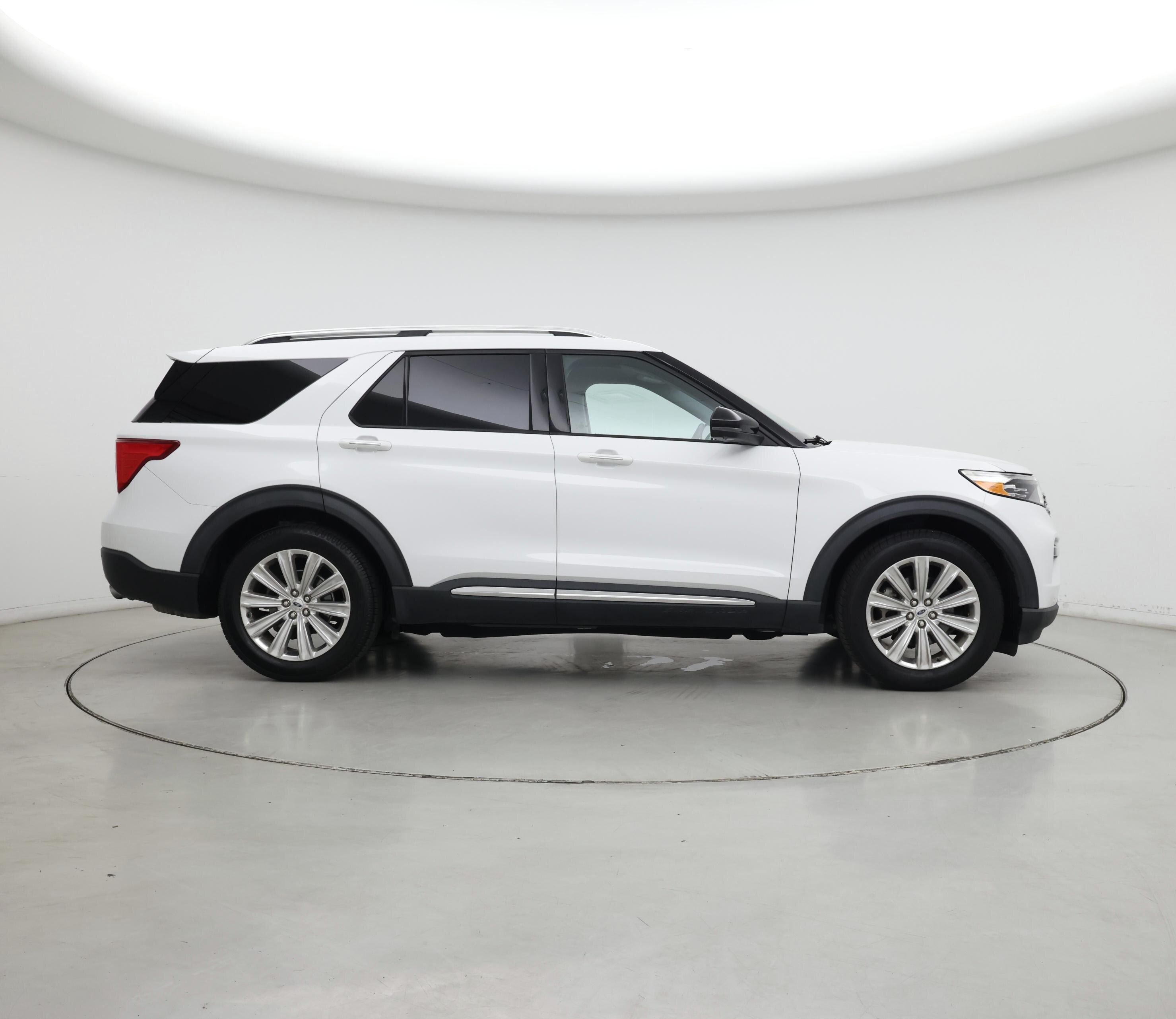 Thumbnail: 2021 Ford Explorer - 7