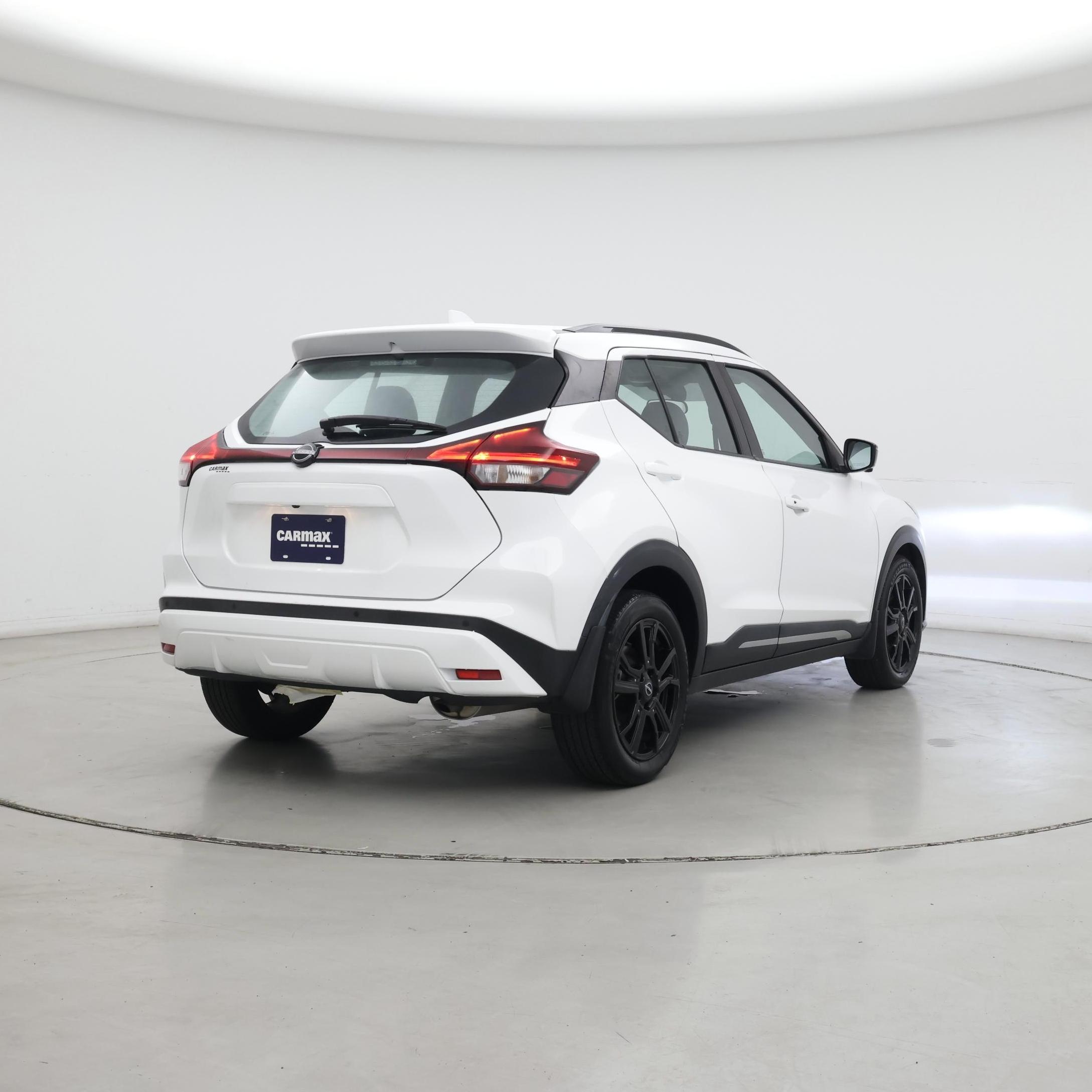 Thumbnail: 2023 Nissan Kicks - 8