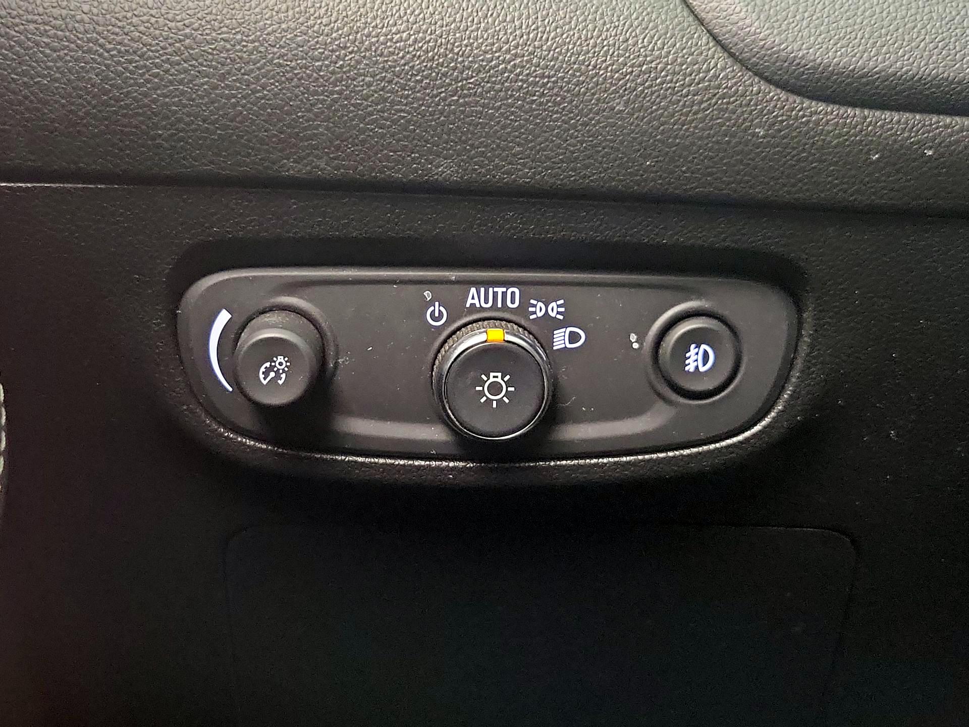 Thumbnail: 2020 Buick Encore GX - 13