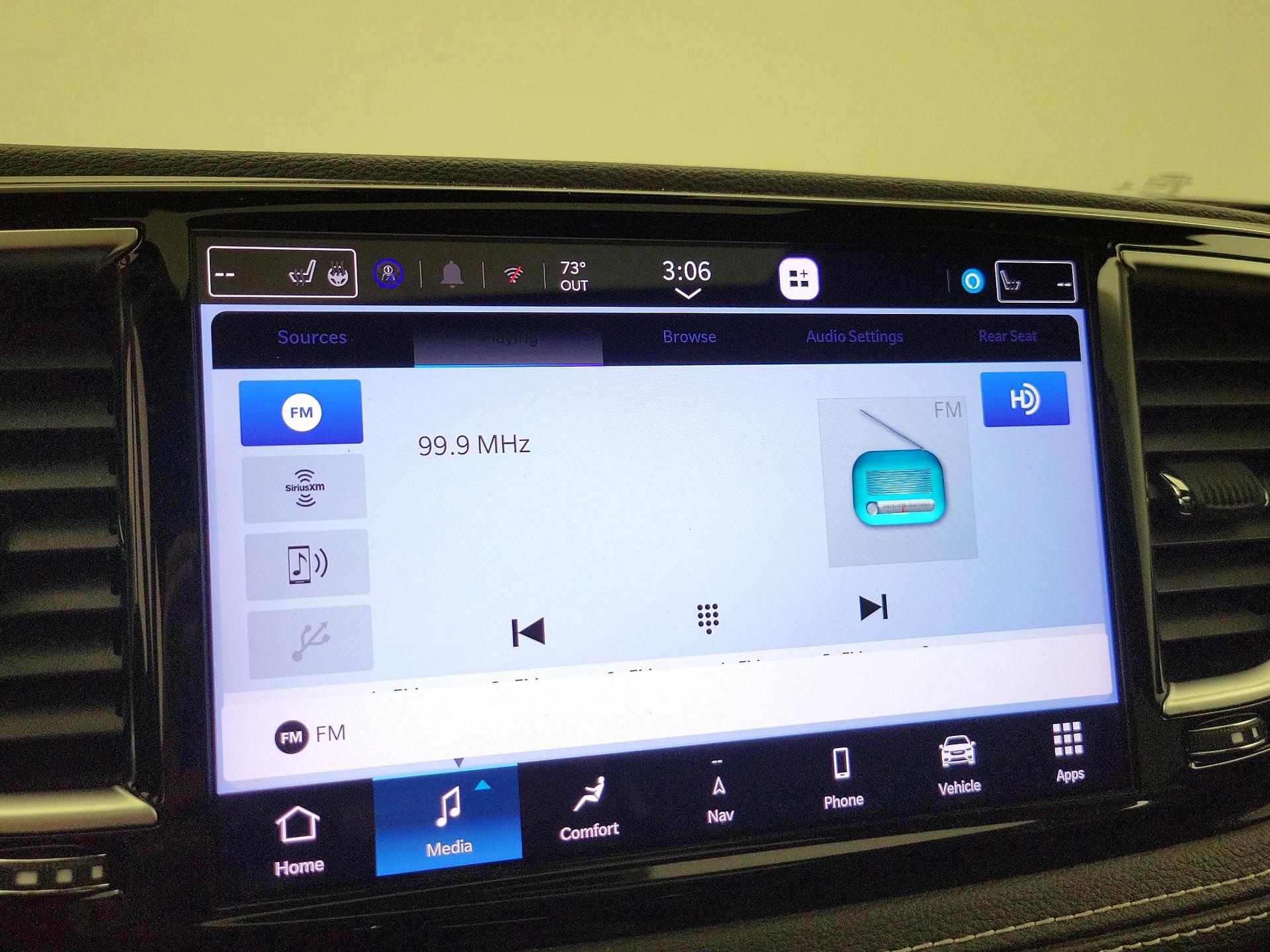 Thumbnail: 2021 Chrysler Pacifica - 16