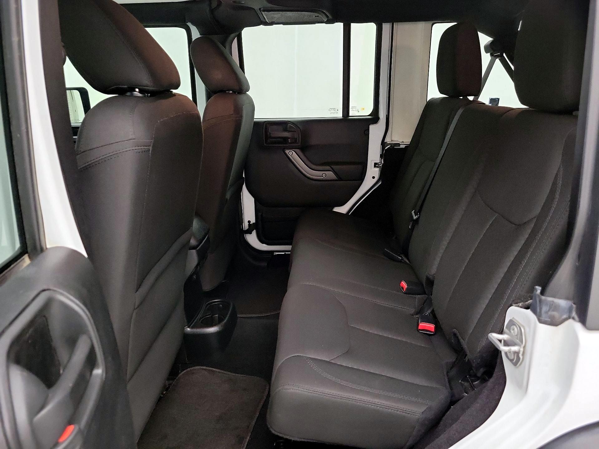 Thumbnail: 2017 Jeep Wrangler - 19