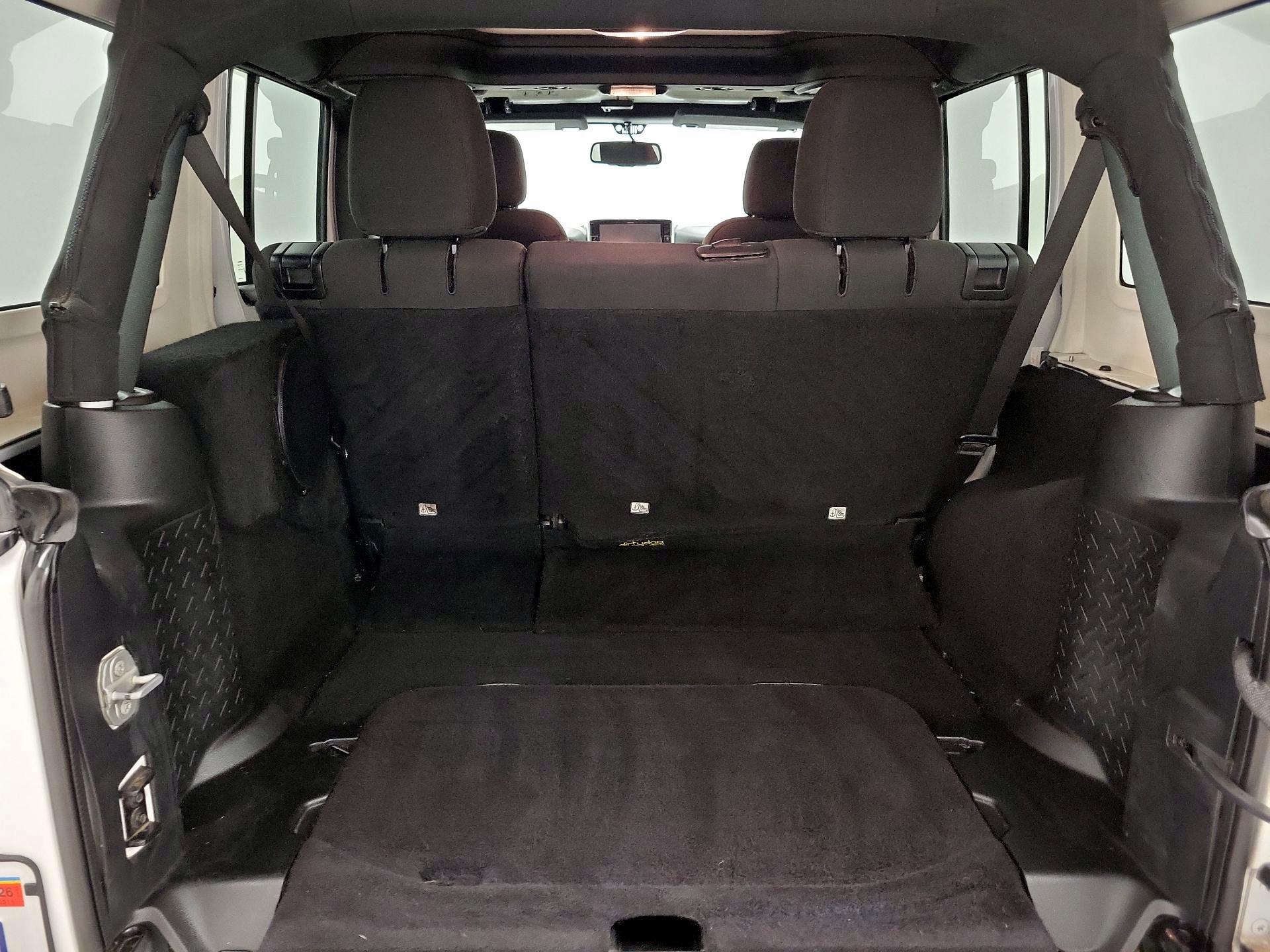 Thumbnail: 2017 Jeep Wrangler - 20