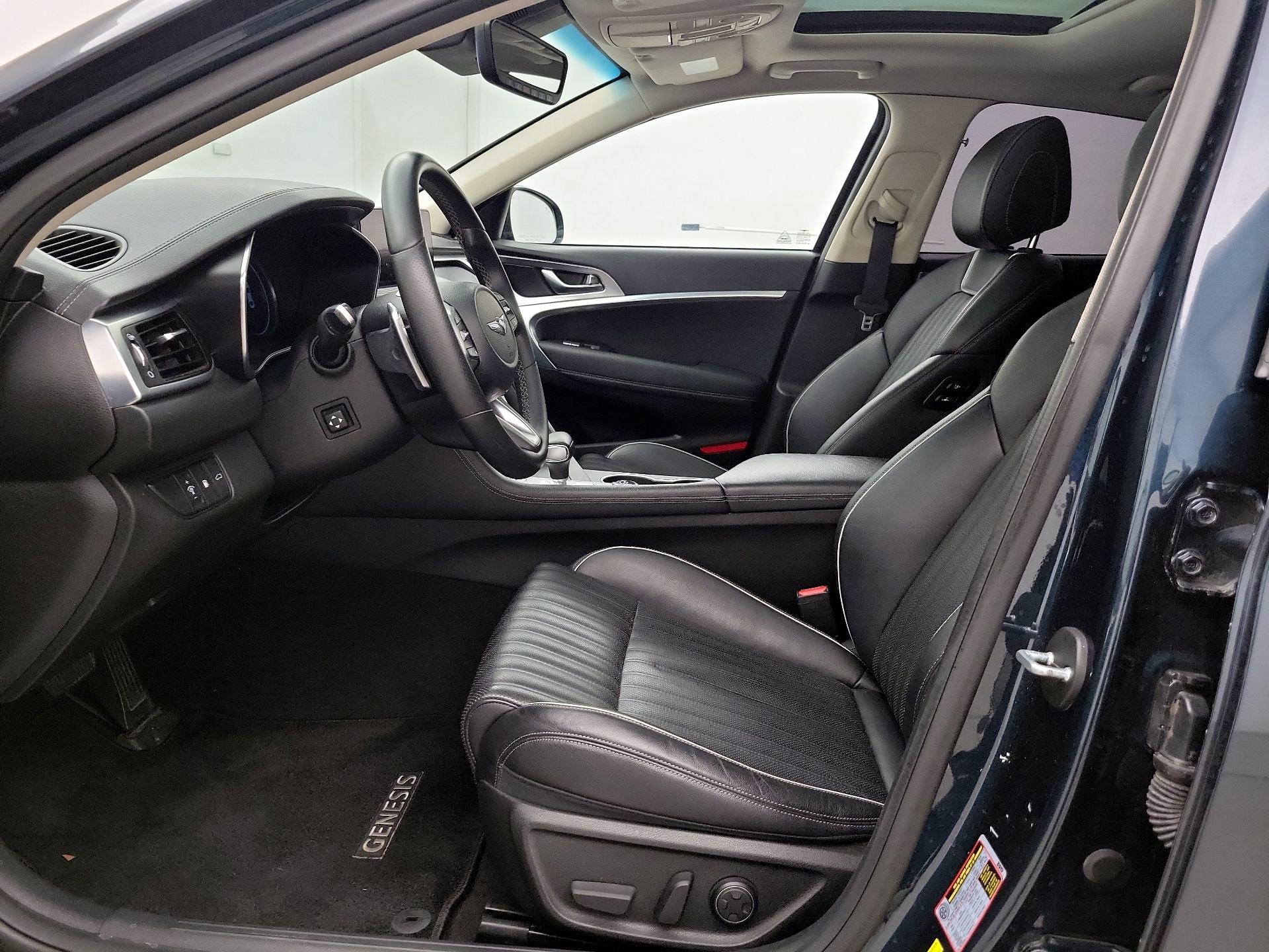 Thumbnail: 2022 Genesis G70 - 11