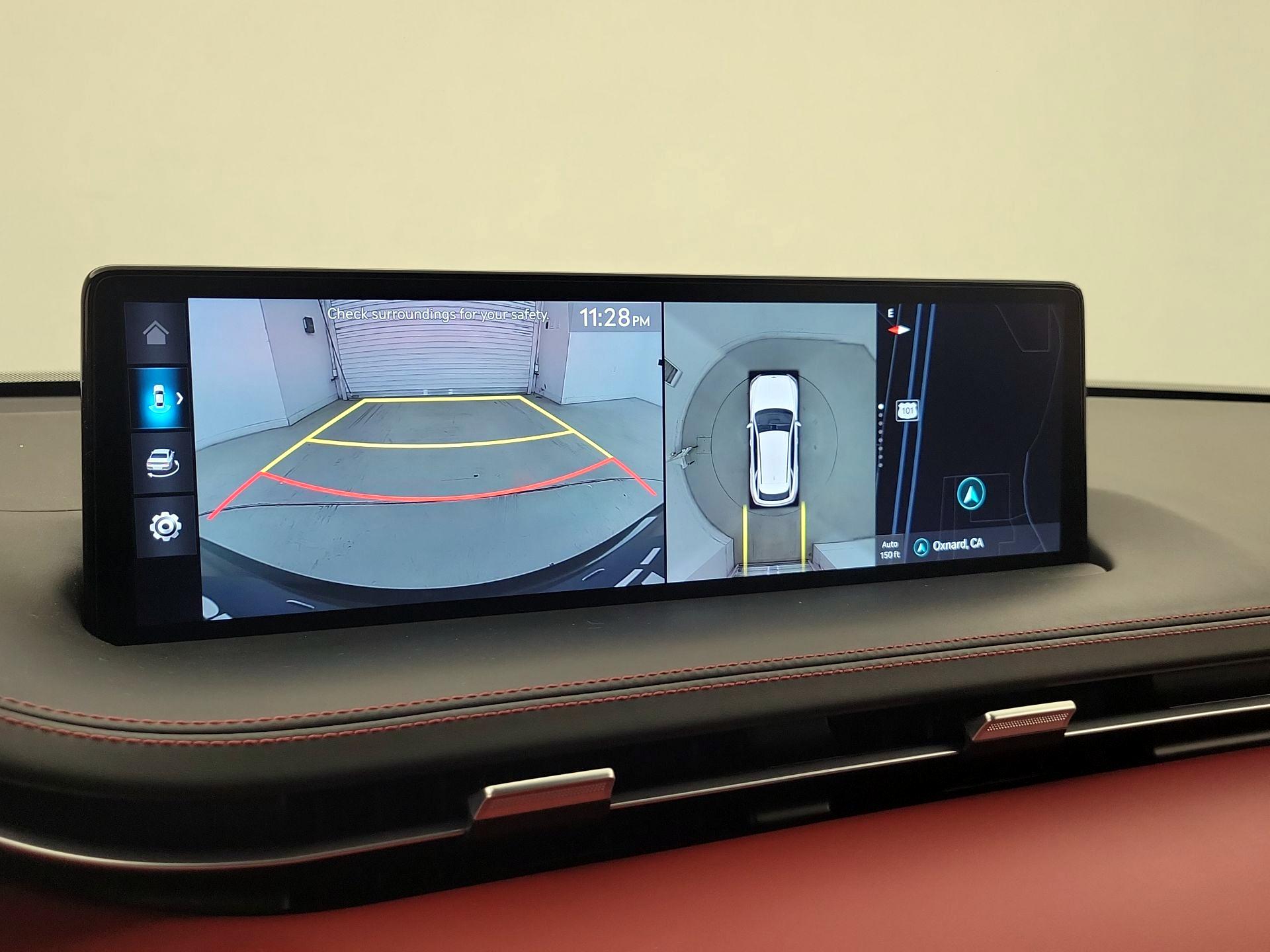 Thumbnail: 2023 Genesis GV70 - 15