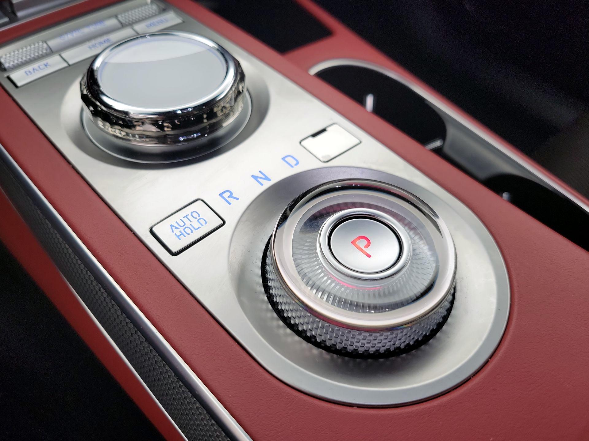 Thumbnail: 2023 Genesis GV70 - 18